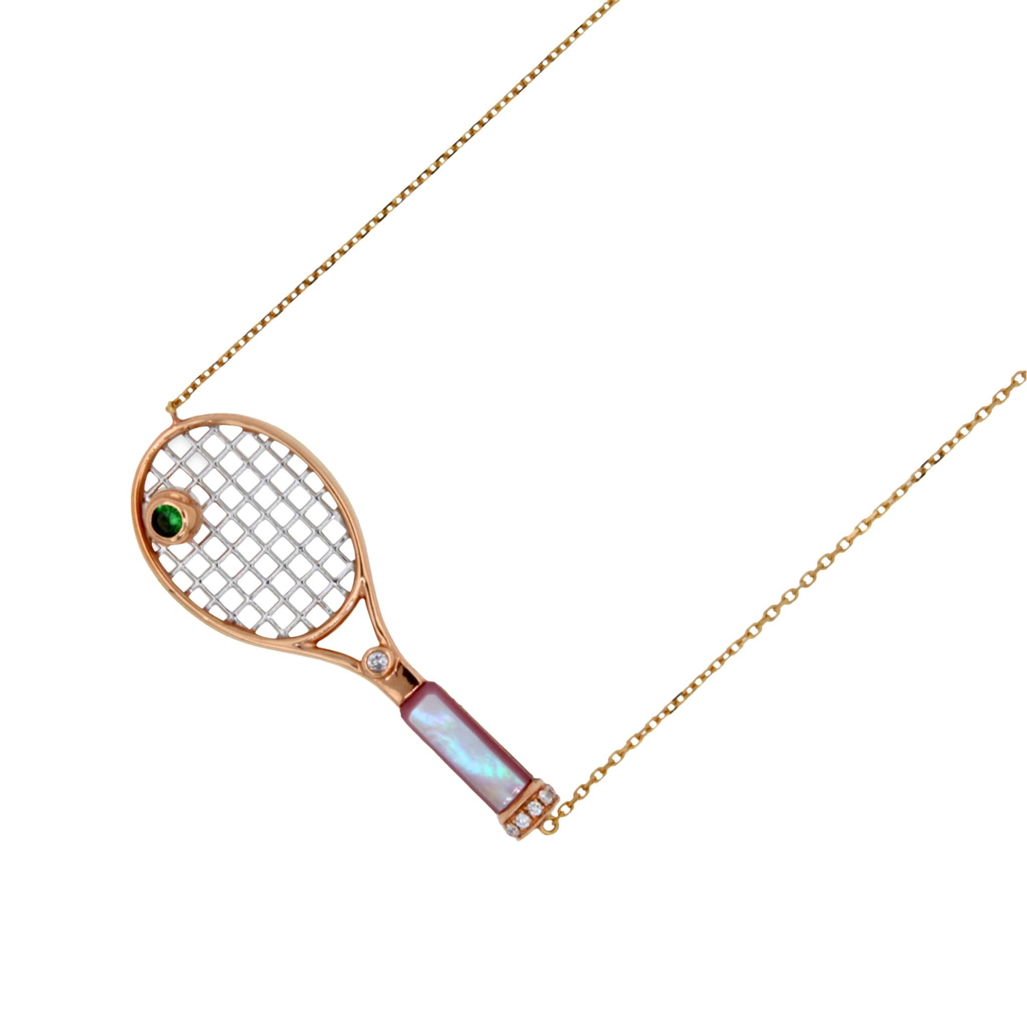 Halskette mit Diamant-Rosa Perle Smaragd 18 Karat Gold Tennis Racket Charm-Anhänger (Cabochon) im Angebot