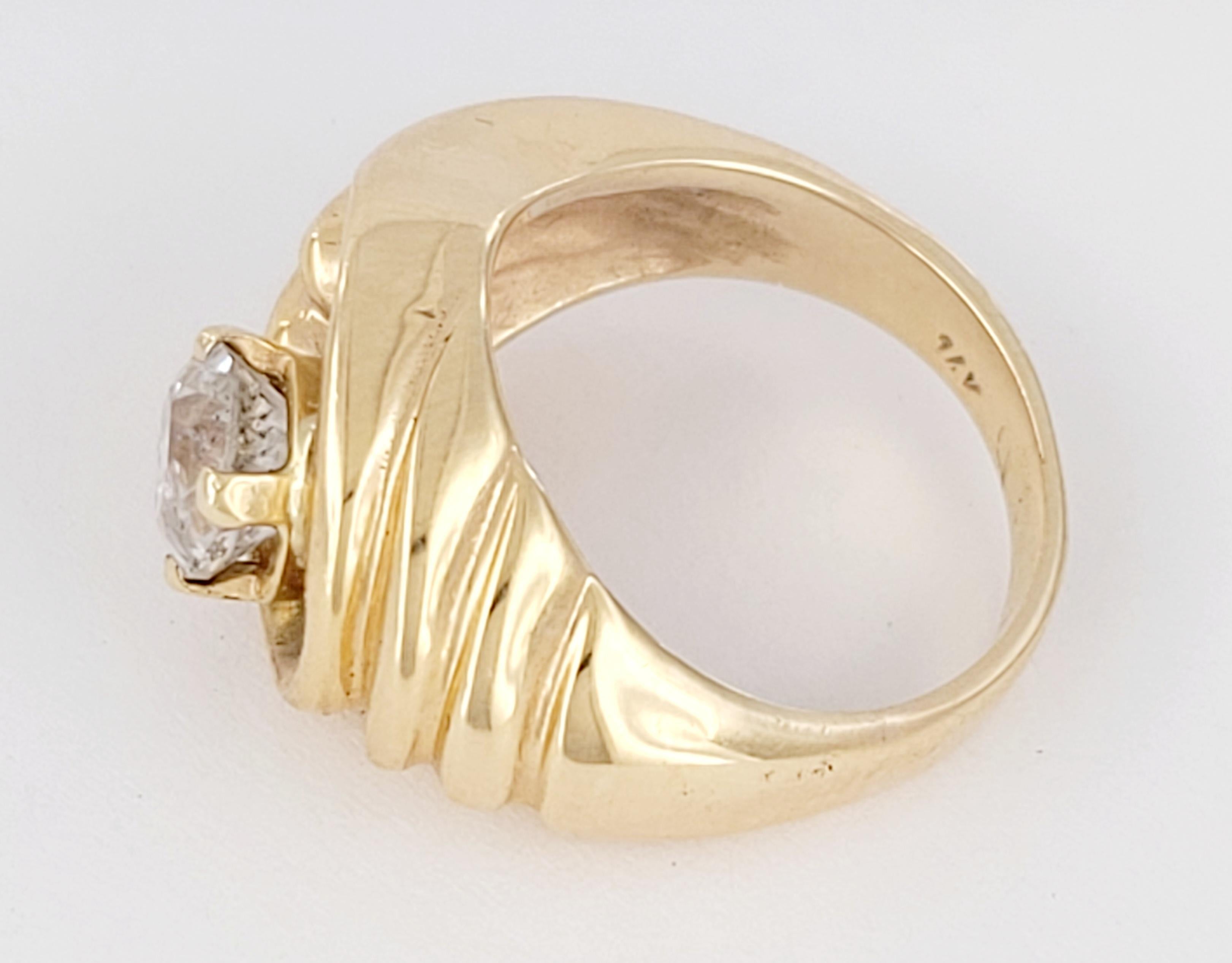 Diamond Pinky Ring! In Excellent Condition For Sale In New York, NY