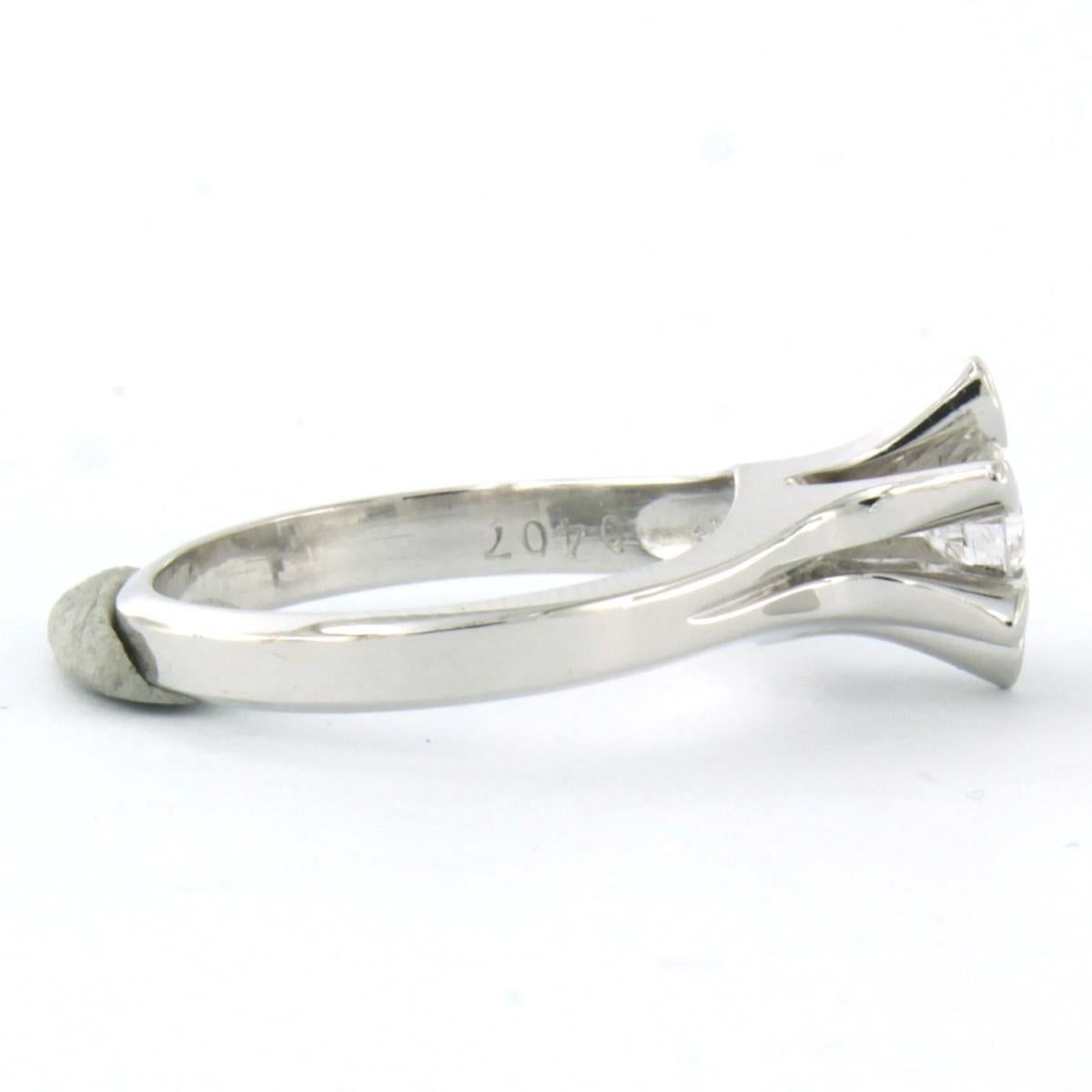 Modern Diamond Platina Solitair Ring For Sale