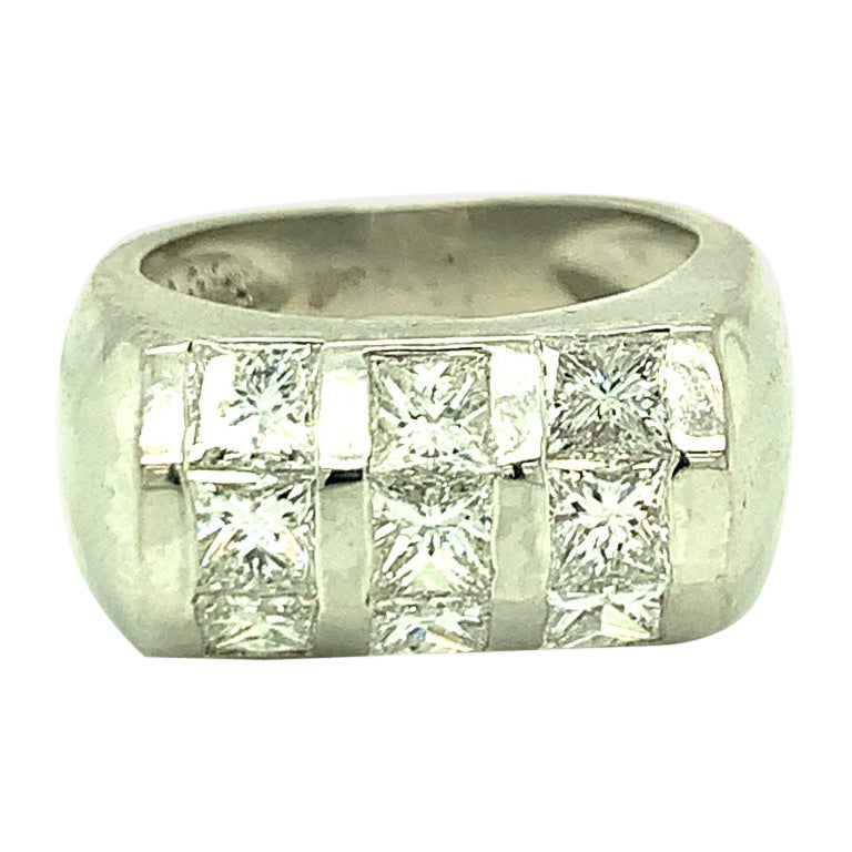 Platinring mit Diamanten