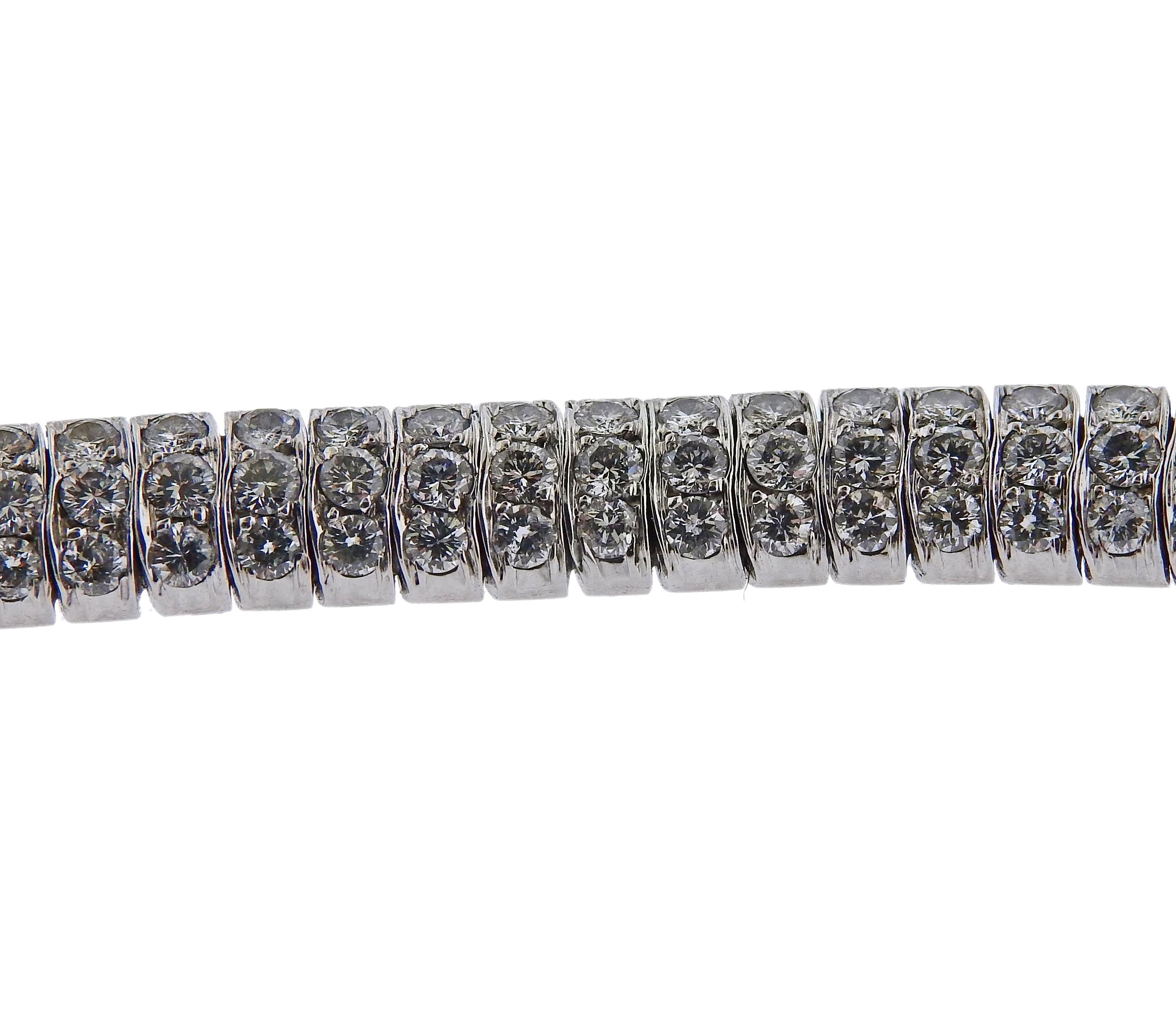 Diamond Platinum Bracelet Necklace Suite In Excellent Condition For Sale In New York, NY