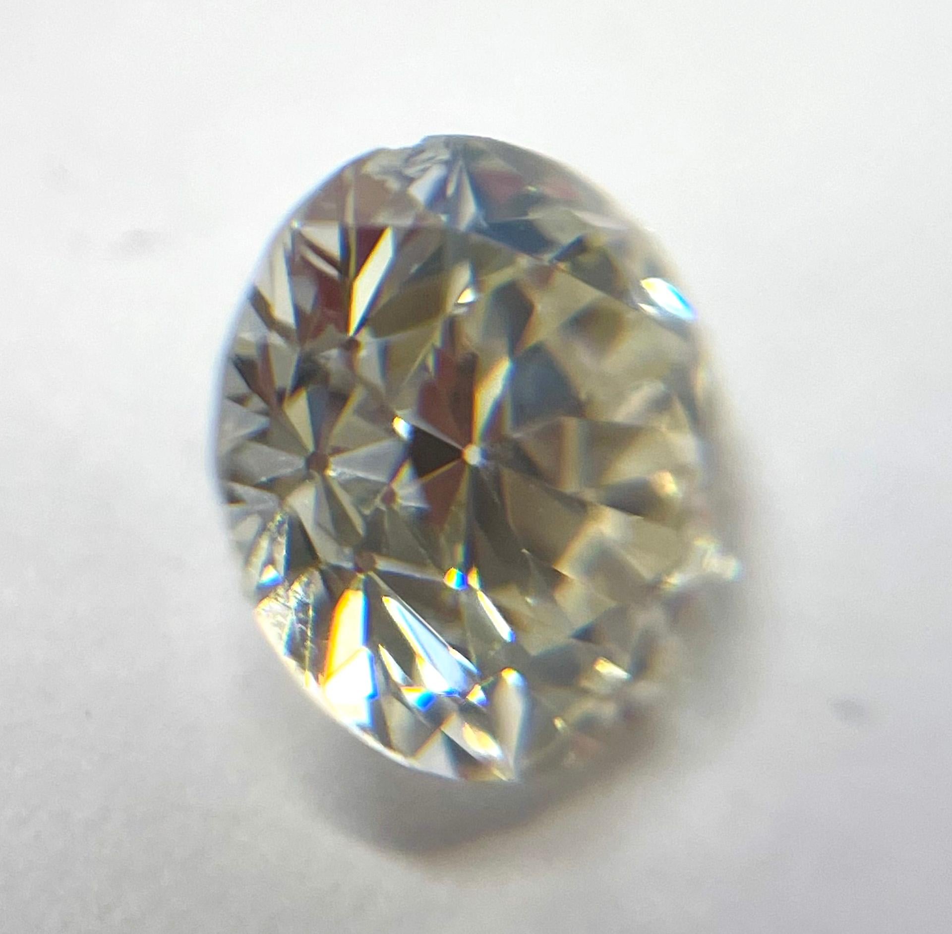 Diamond Platinum Engagement Ring For Sale 2