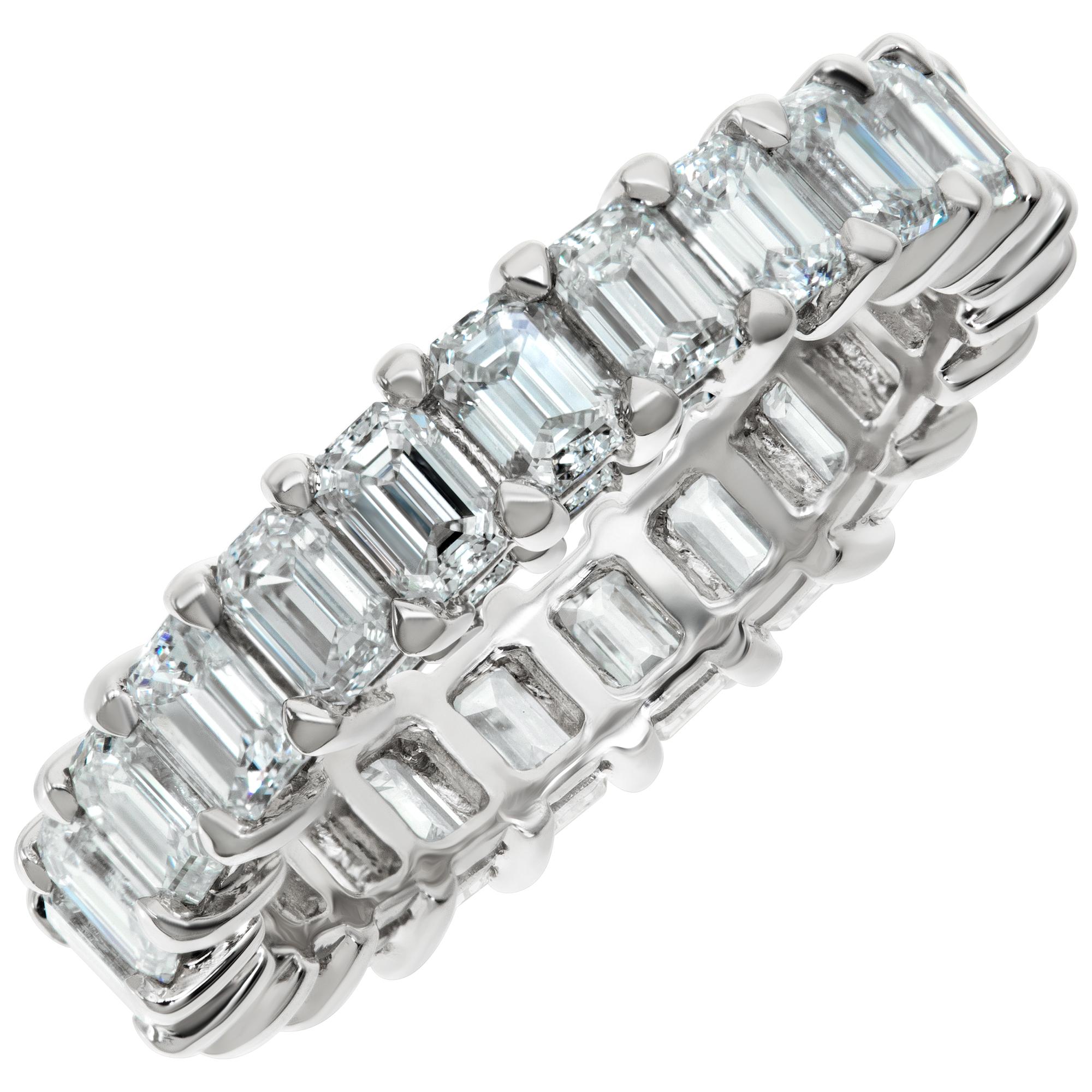 Diamond Platinum eternity band In Excellent Condition For Sale In Surfside, FL