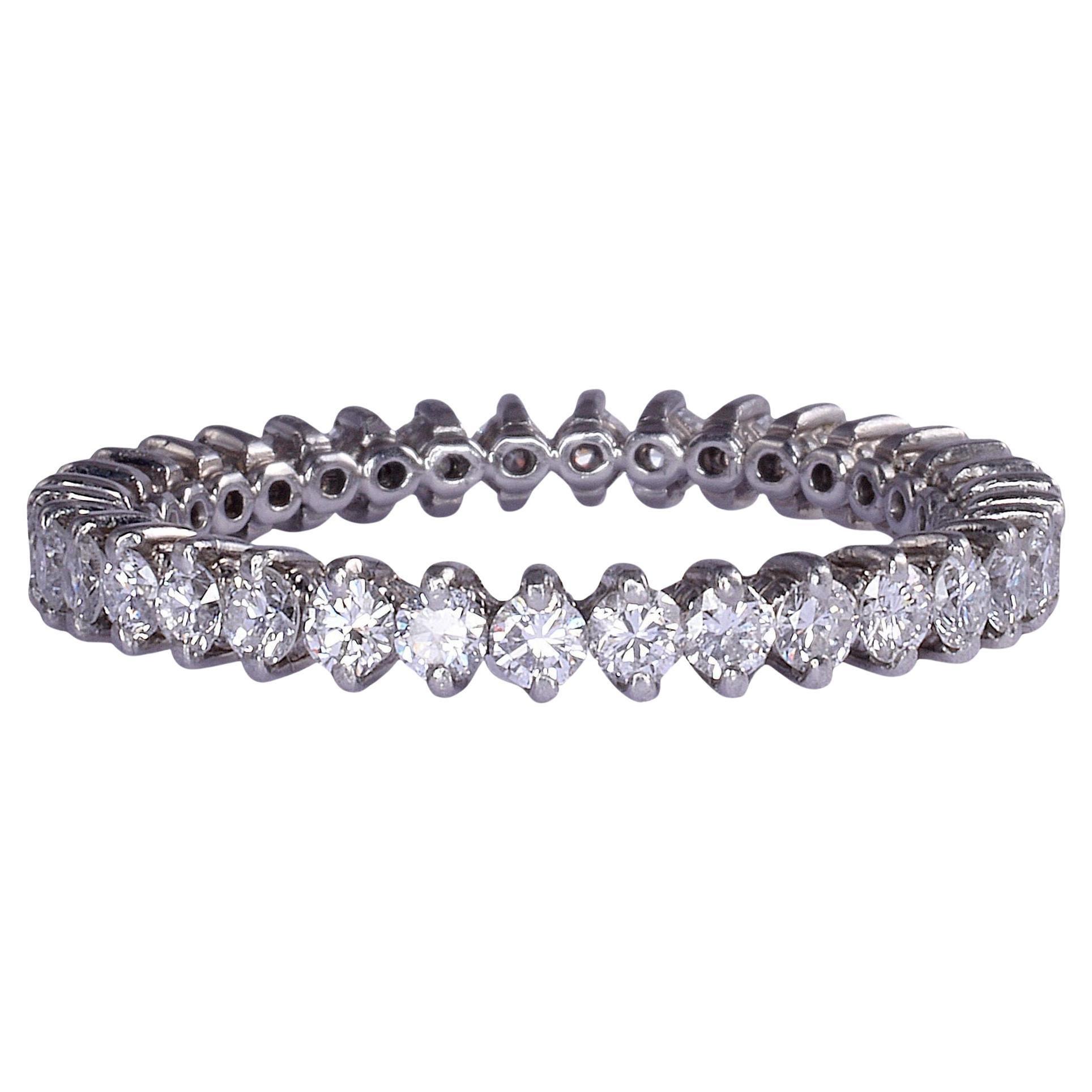 Bracelet éternel en platine avec diamant