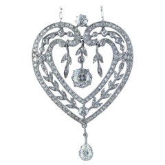 Diamond Platinum Heart Shape Belle Époque Pendant Necklace, circa 1910