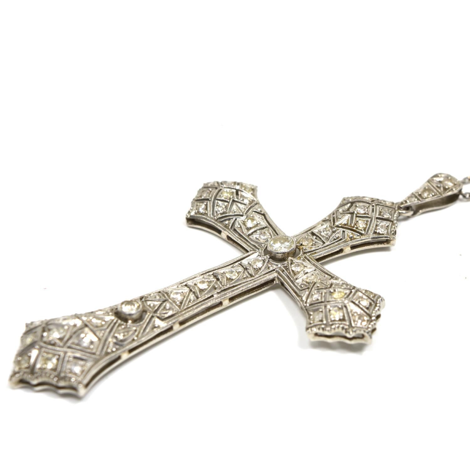 Round Cut Diamond Platinum Large Cross