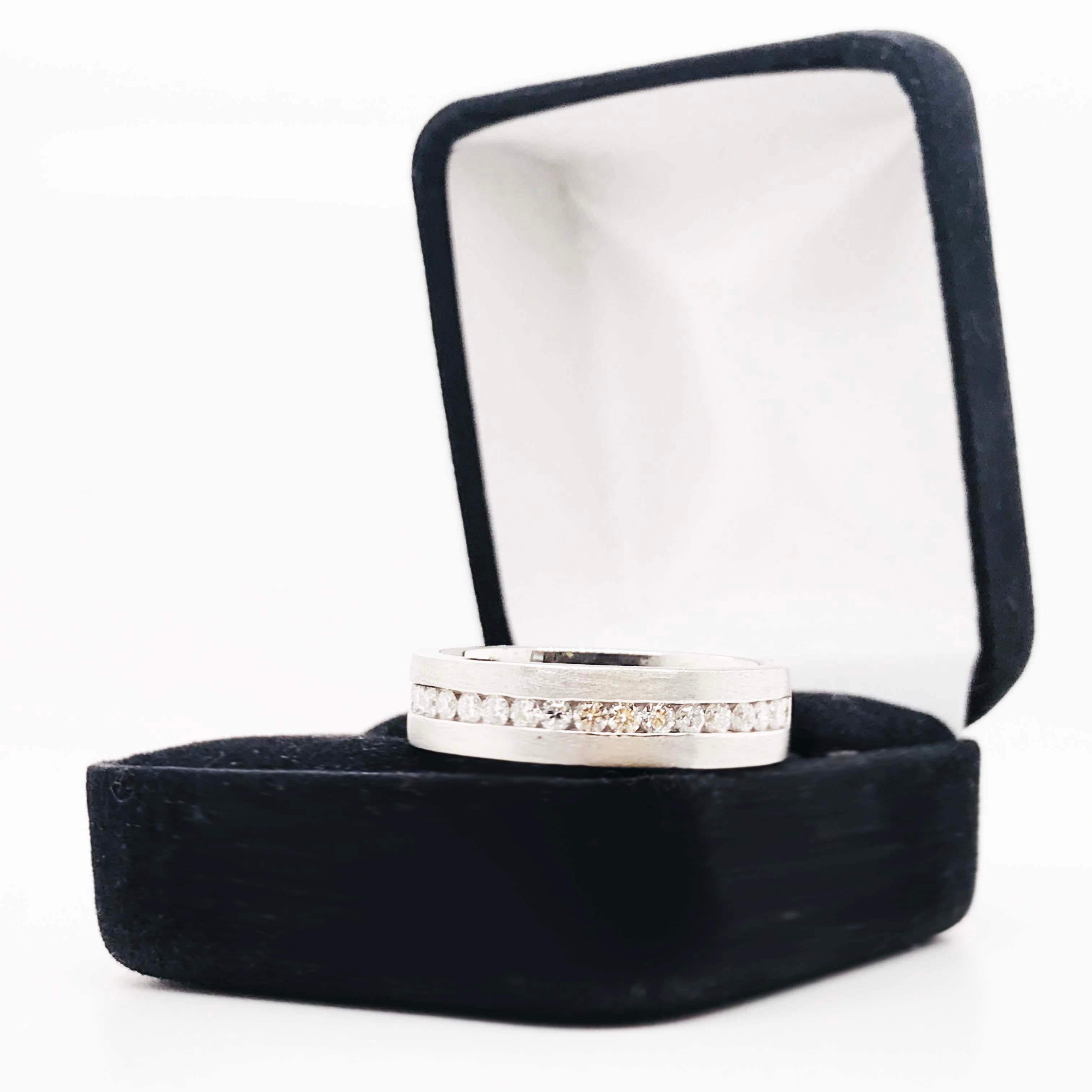 Diamond Platinum Men's Wedding Band, Satin Plat 3/4 Carat Diamond Men's Ring For Sale 2