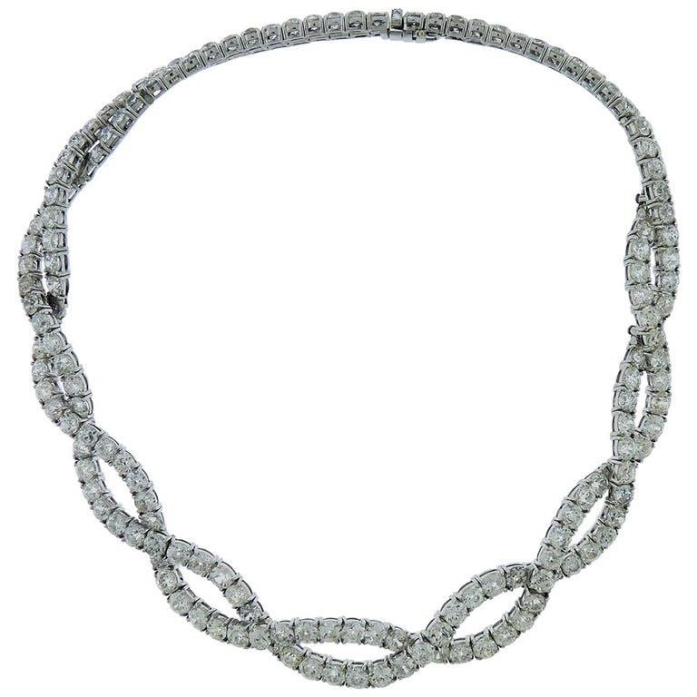 Diamond Platinum Necklace For Sale at 1stdibs