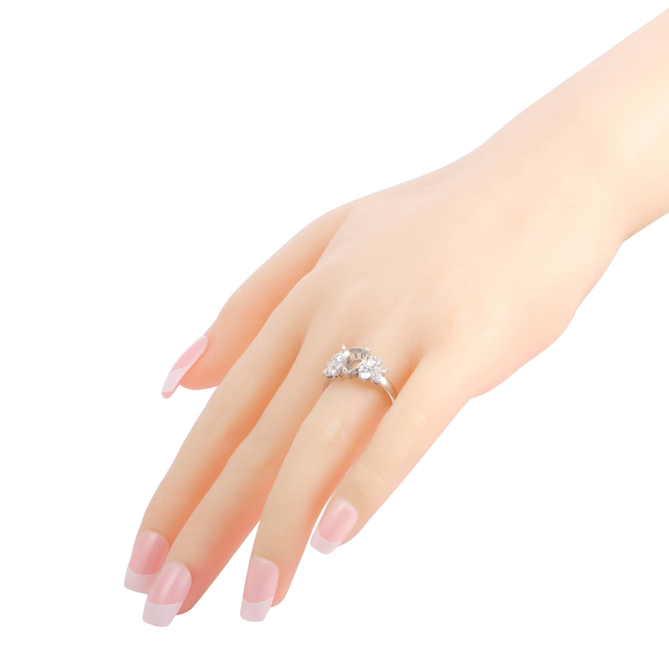Women's Diamond Platinum Pear Shape Engagement Ring Mounting