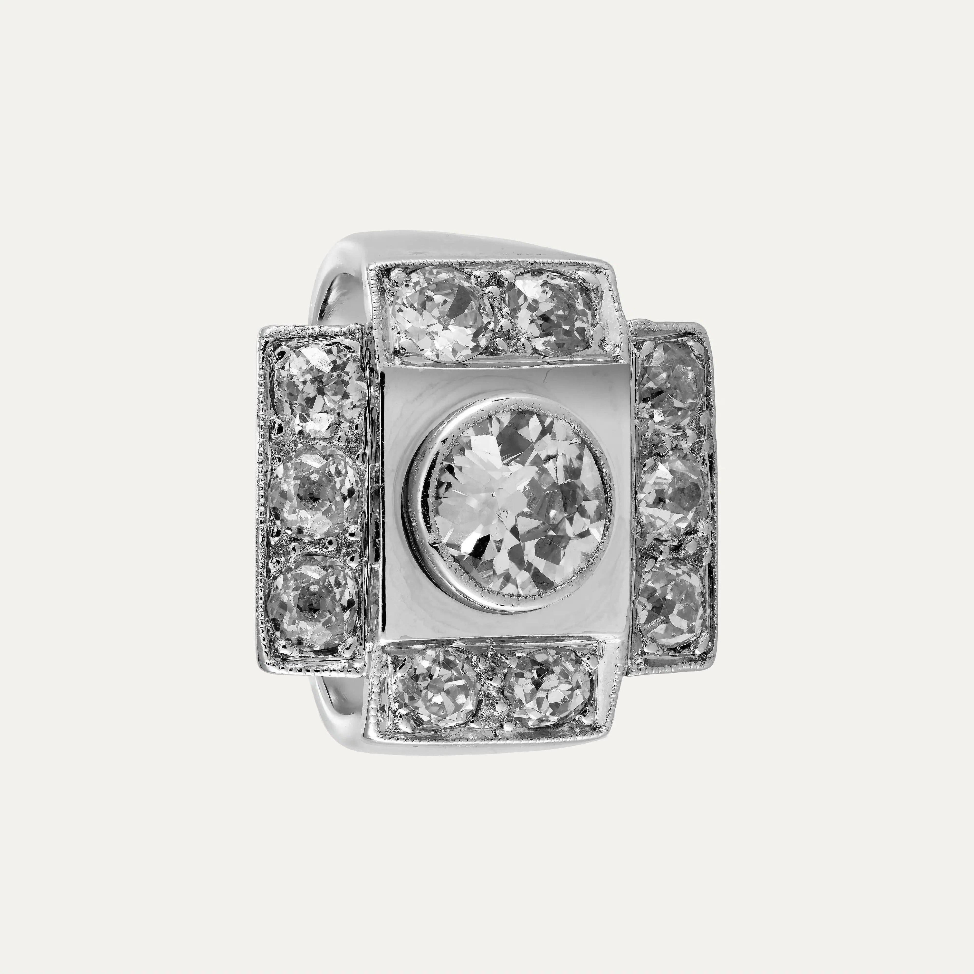 Art Deco Art Déco Diamond Platinum Ring For Sale