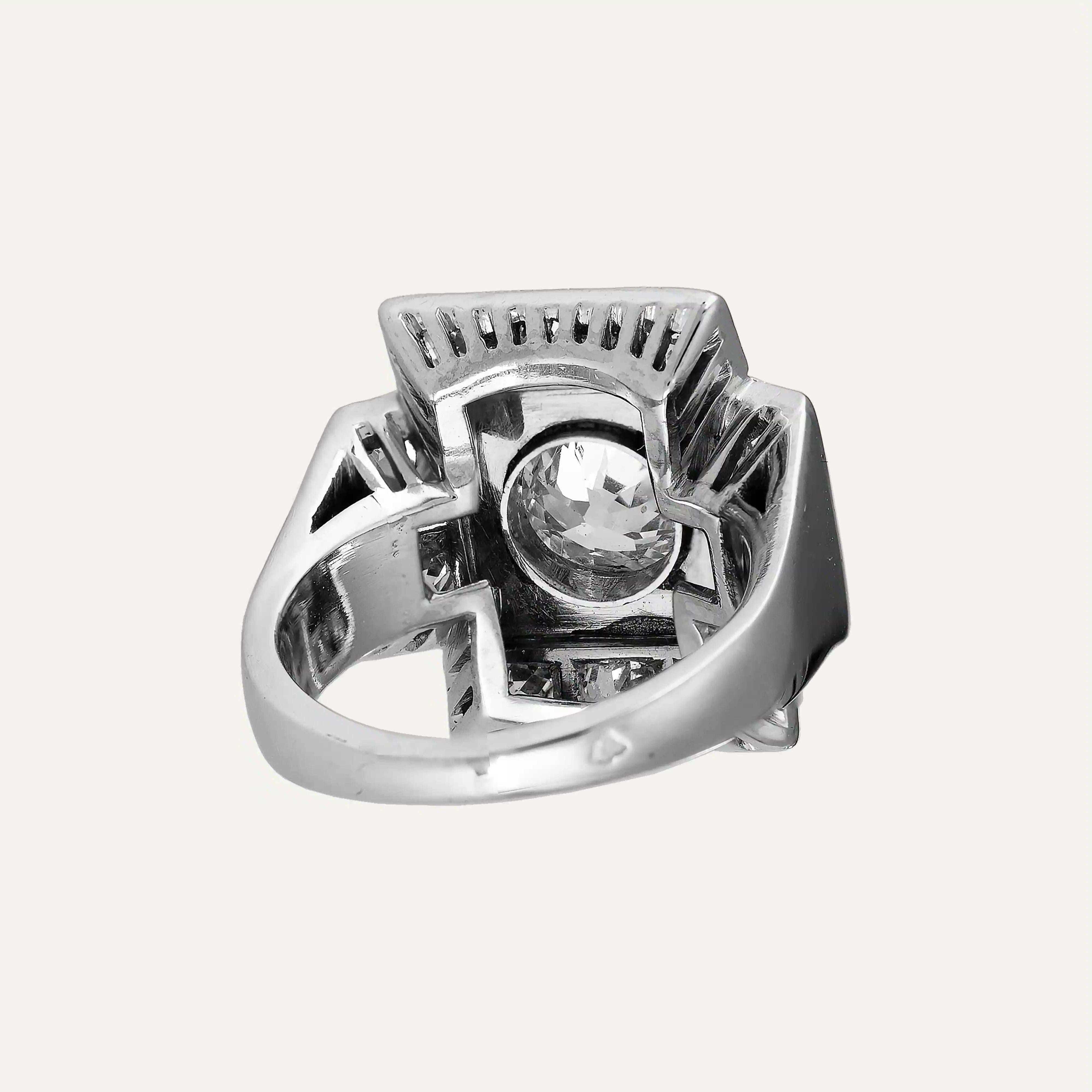 Old European Cut Art Déco Diamond Platinum Ring For Sale