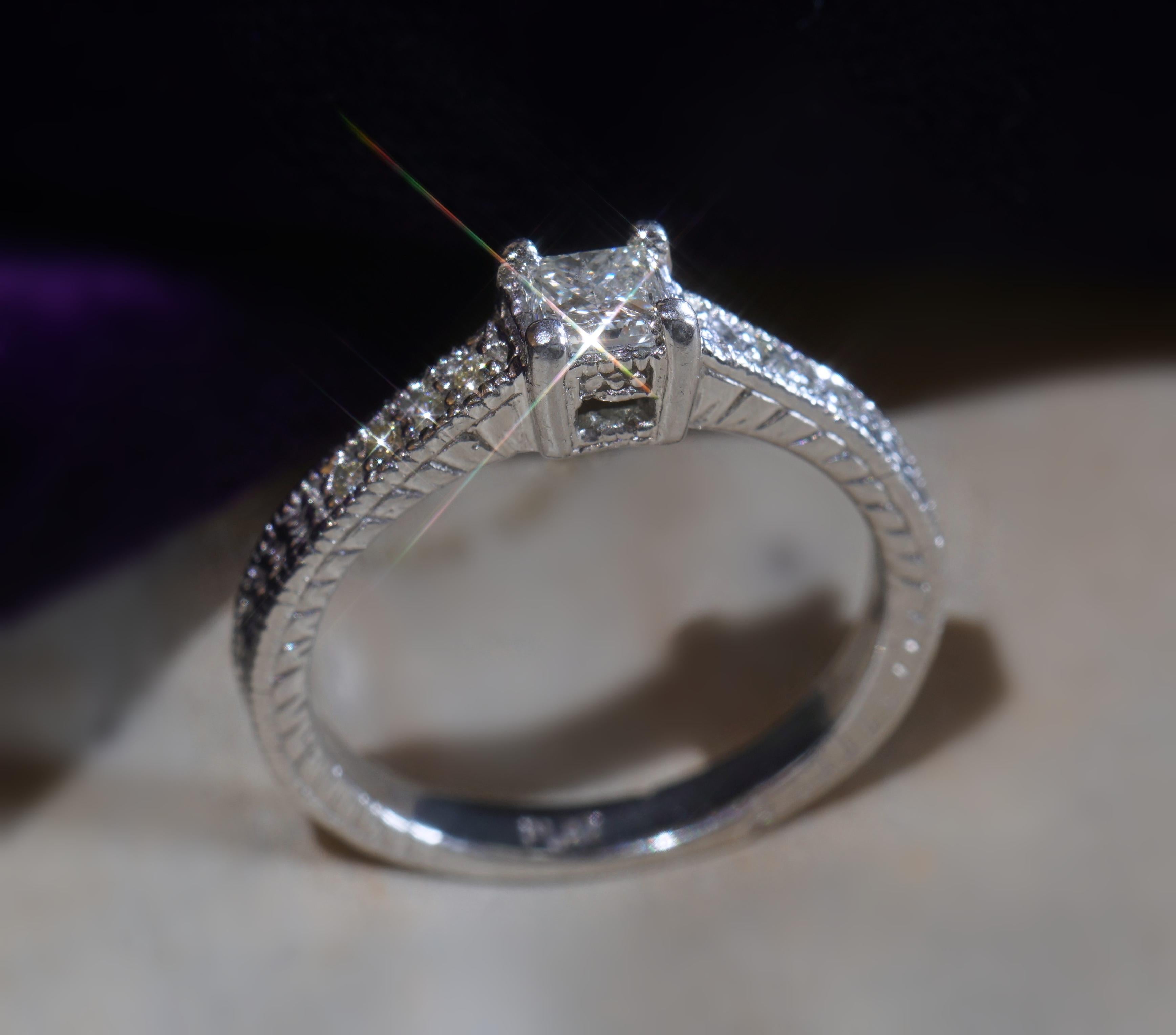 Diamond Platinum Ring Vintage Princess Solitaire Wedding Engagement Fine VS 4