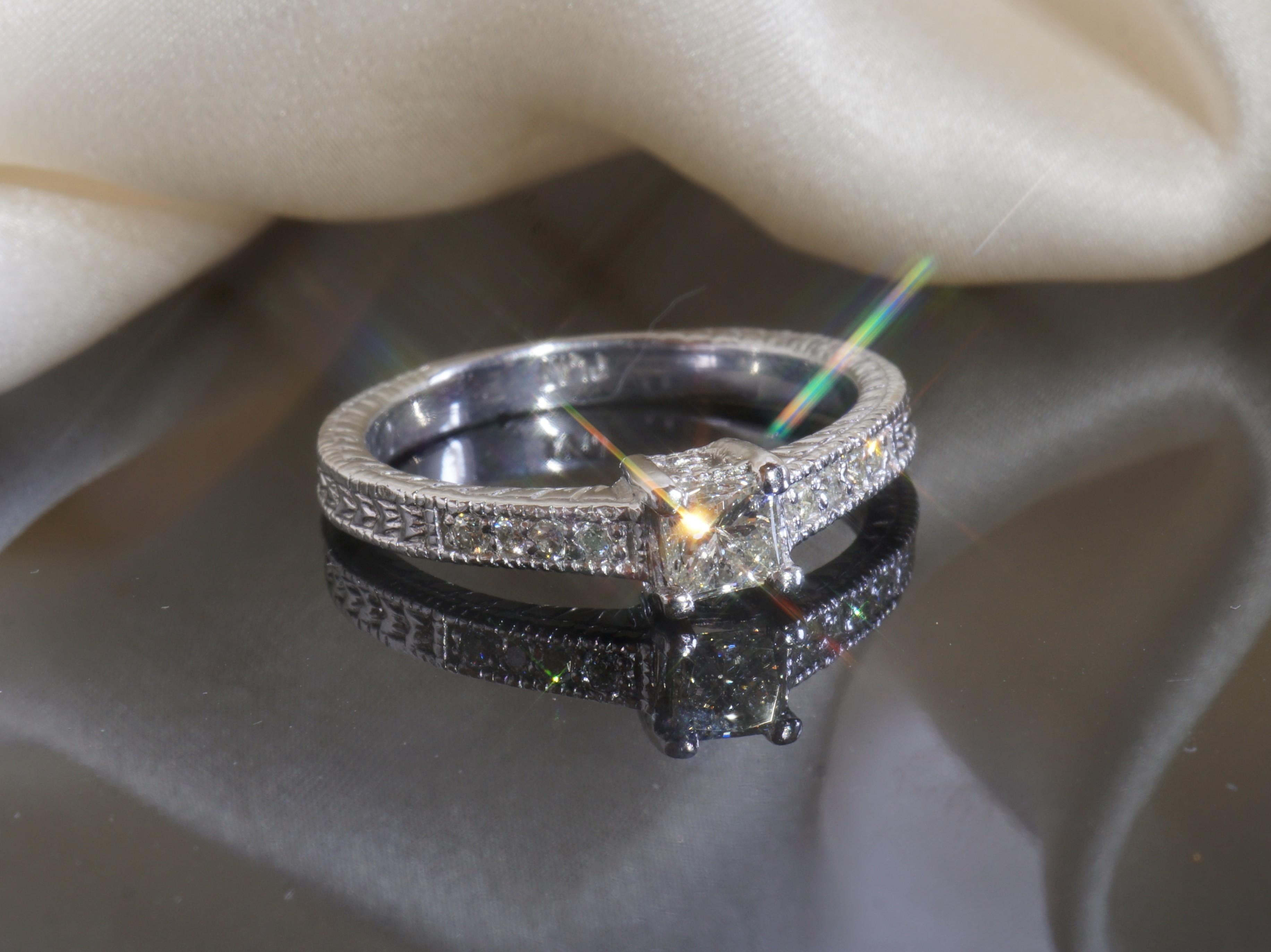 Princess Cut Diamond Platinum Ring Vintage Princess Solitaire Wedding Engagement Fine VS