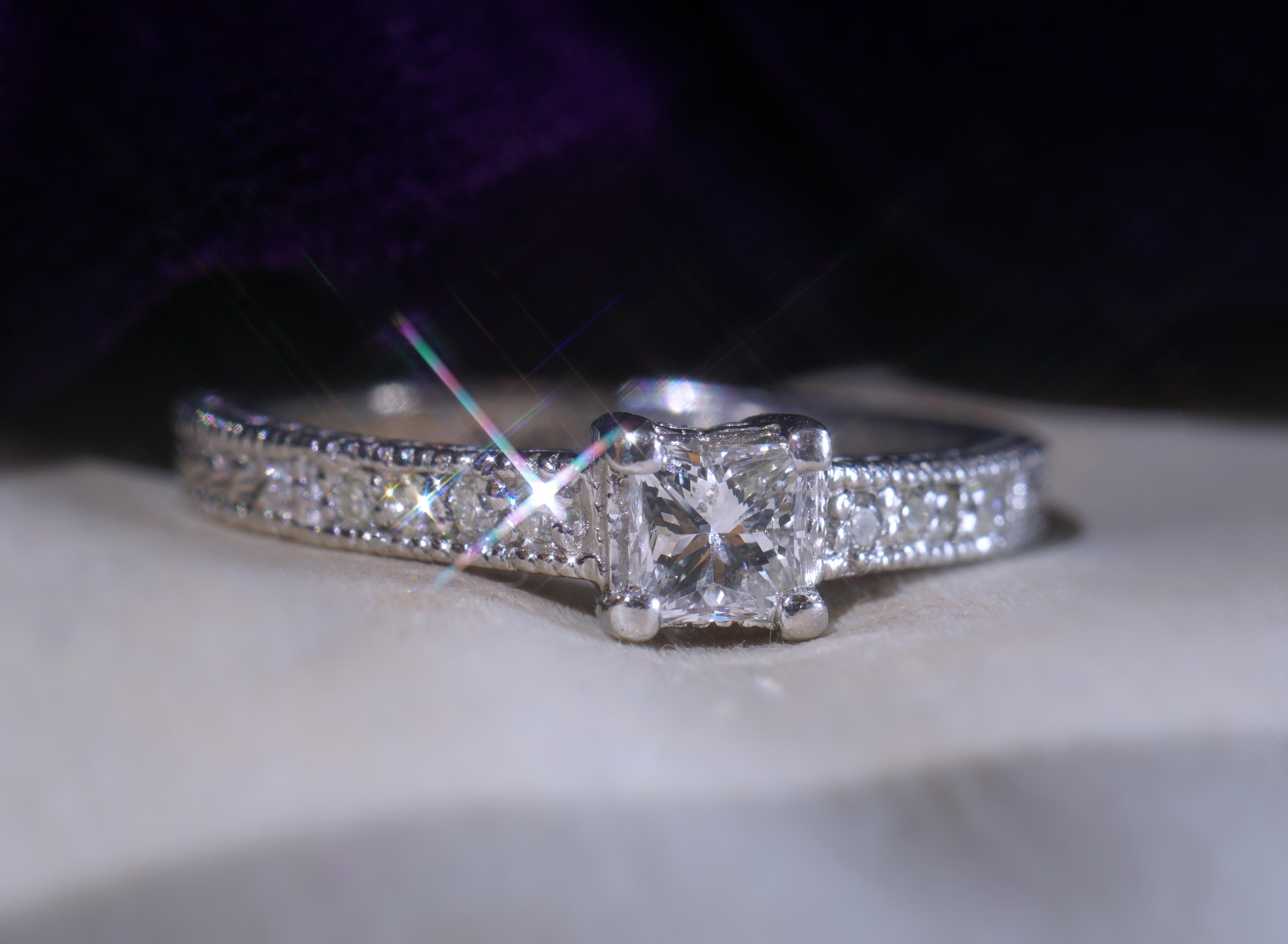 Diamond Platinum Ring Vintage Princess Solitaire Wedding Engagement Fine VS 1
