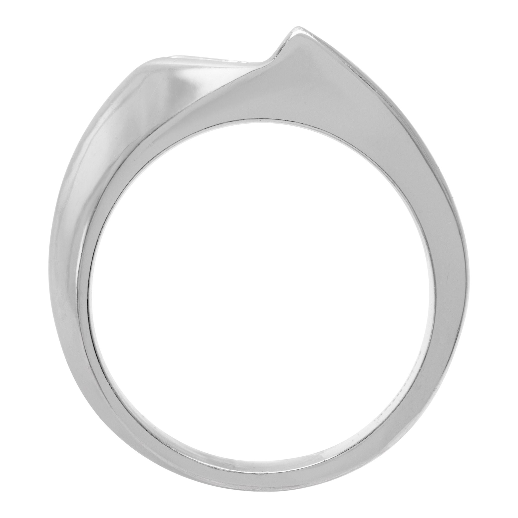 Women's or Men's Diamond Platinum stepped ring  For Sale