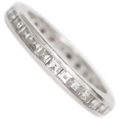 Anneau de mariage en platine avec diamant