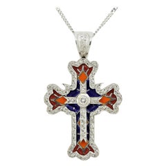 Pendentif croix plique-à-jour en or émaillé et diamants