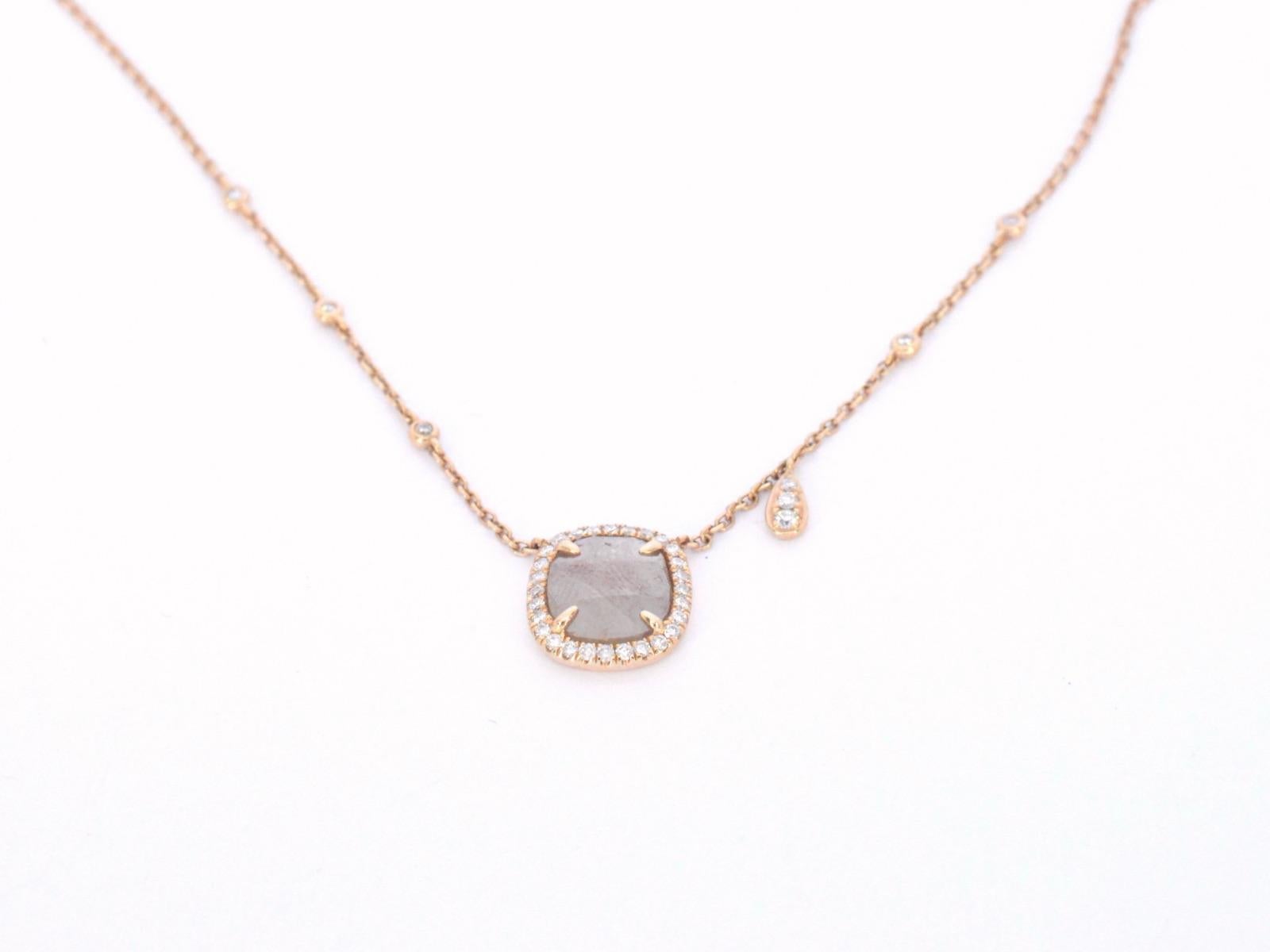 Diamond Point - Golden necklace with diamonds For Sale 1