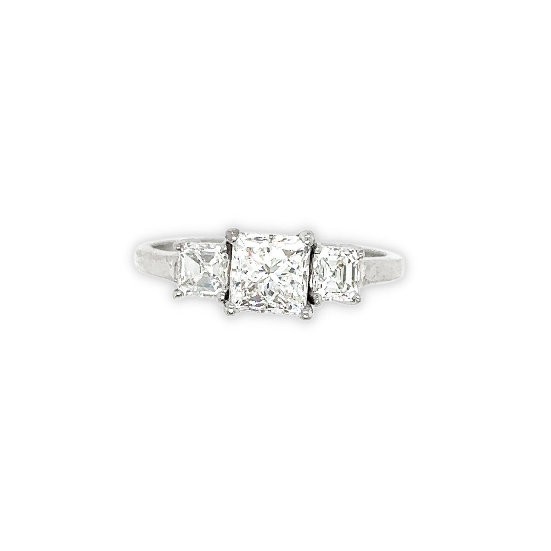 4k princess cut diamond ring
