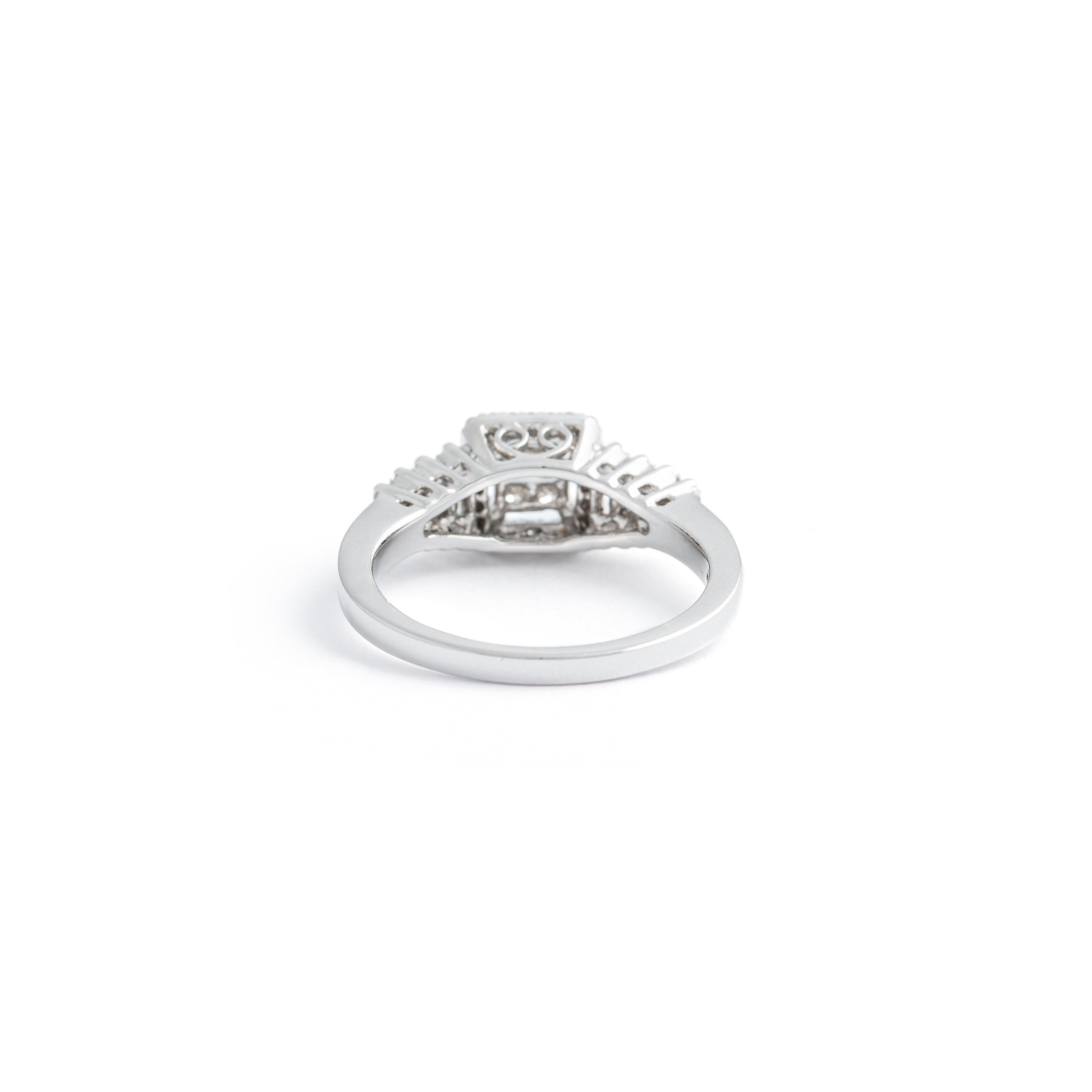 Bague princesse en or blanc et diamants Pour femmes en vente