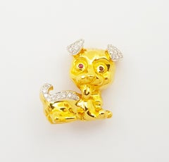 Broche pour chiot en diamant sertie dans de l'or 18K