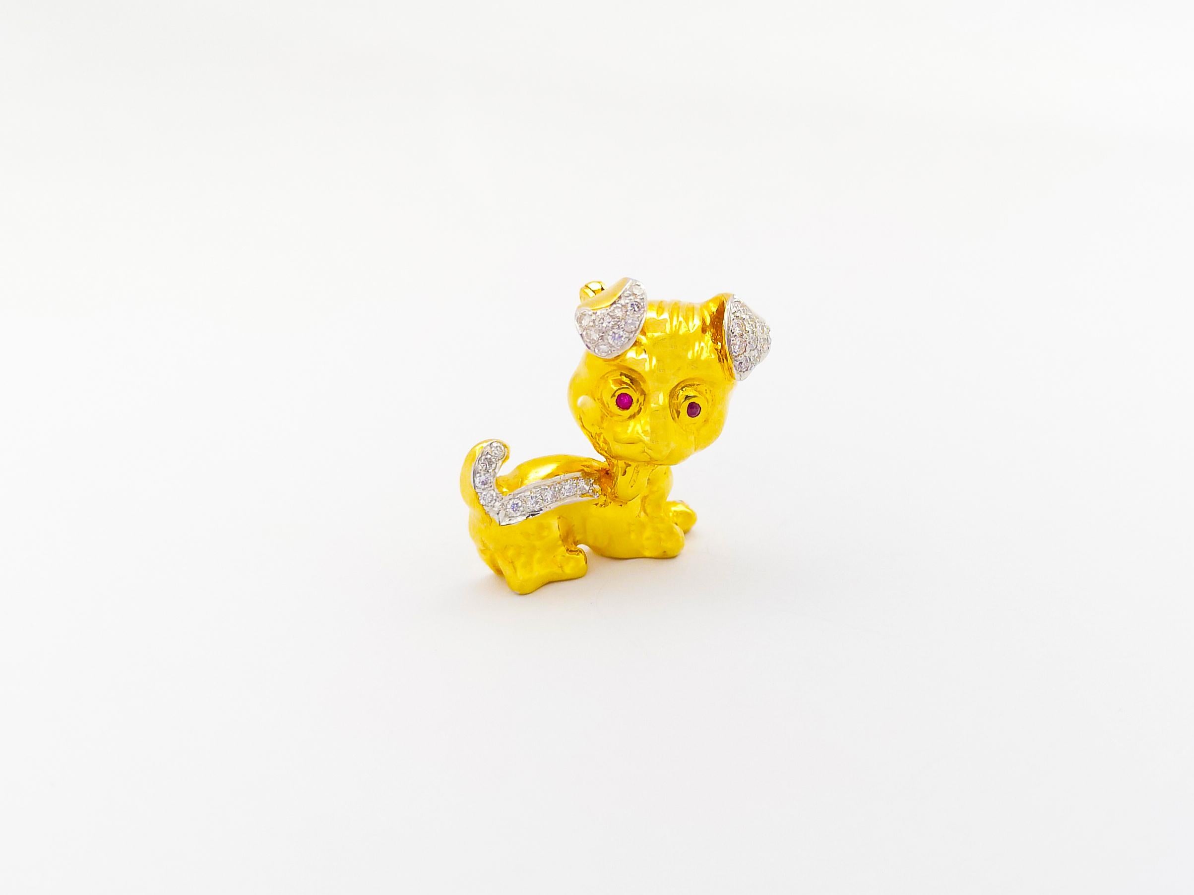 Brilliant Cut Diamond Puppy Brooch set in 18K Gold Settings For Sale