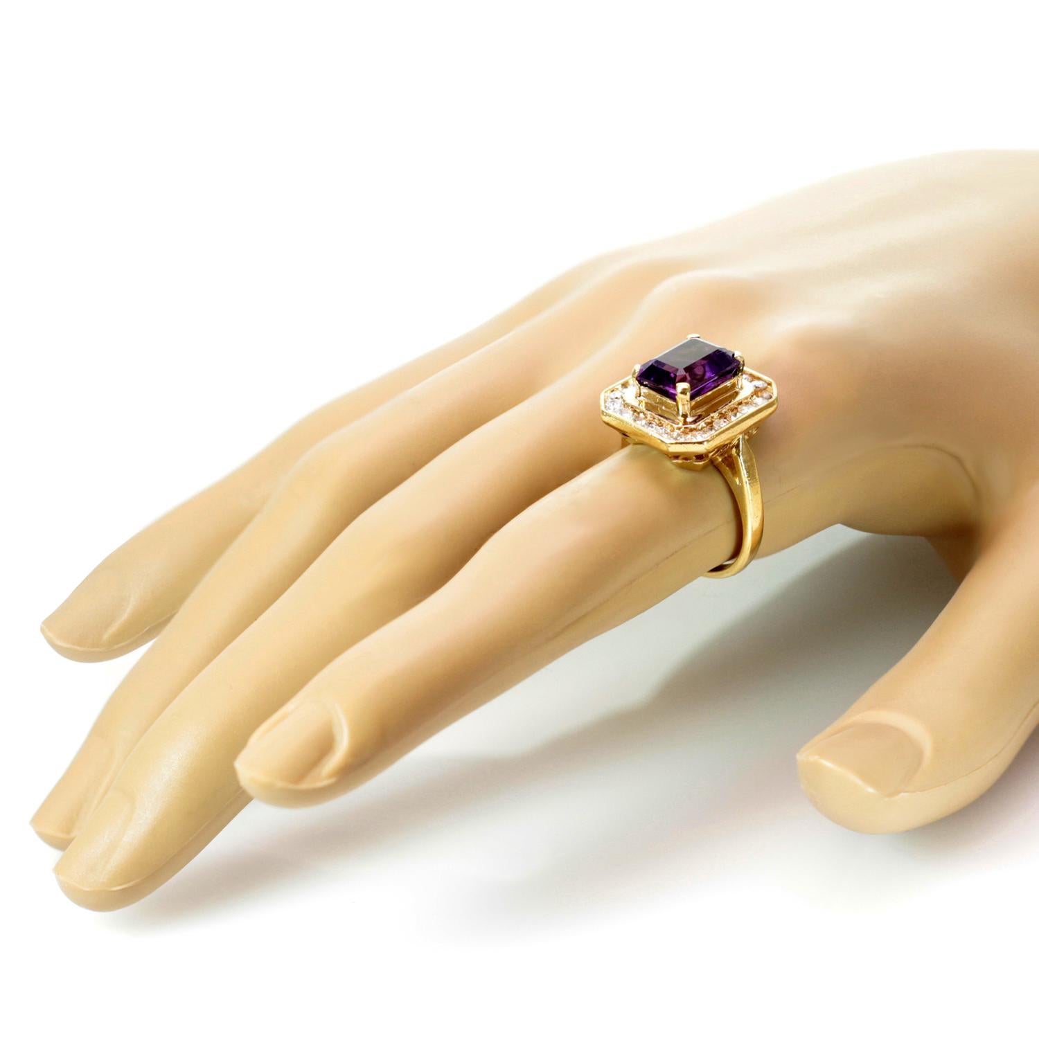 Diamond Purple Amethyst Yellow Gold Ring, Size 6.5 In Good Condition For Sale In New York, NY