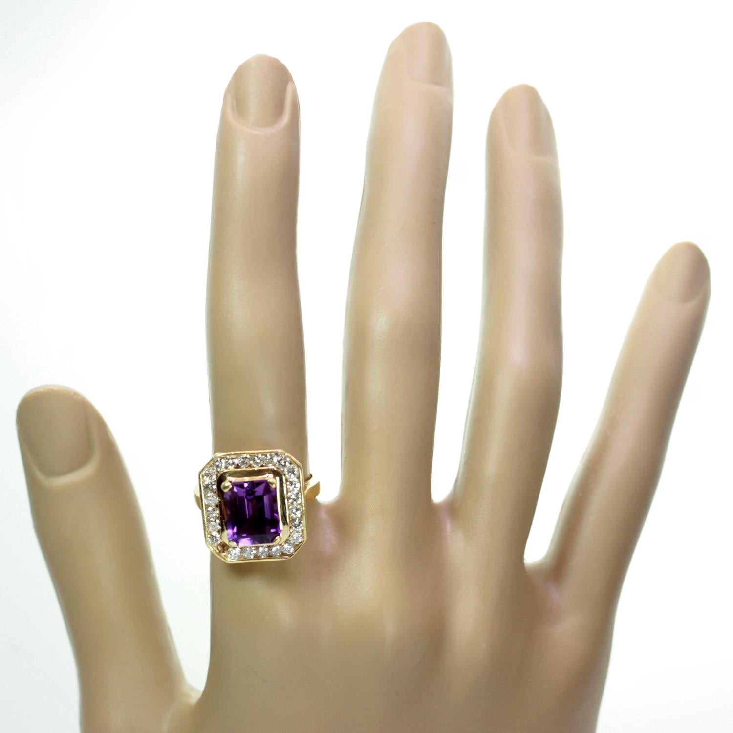 Women's Diamond Purple Amethyst Yellow Gold Ring, Size 6.5 For Sale