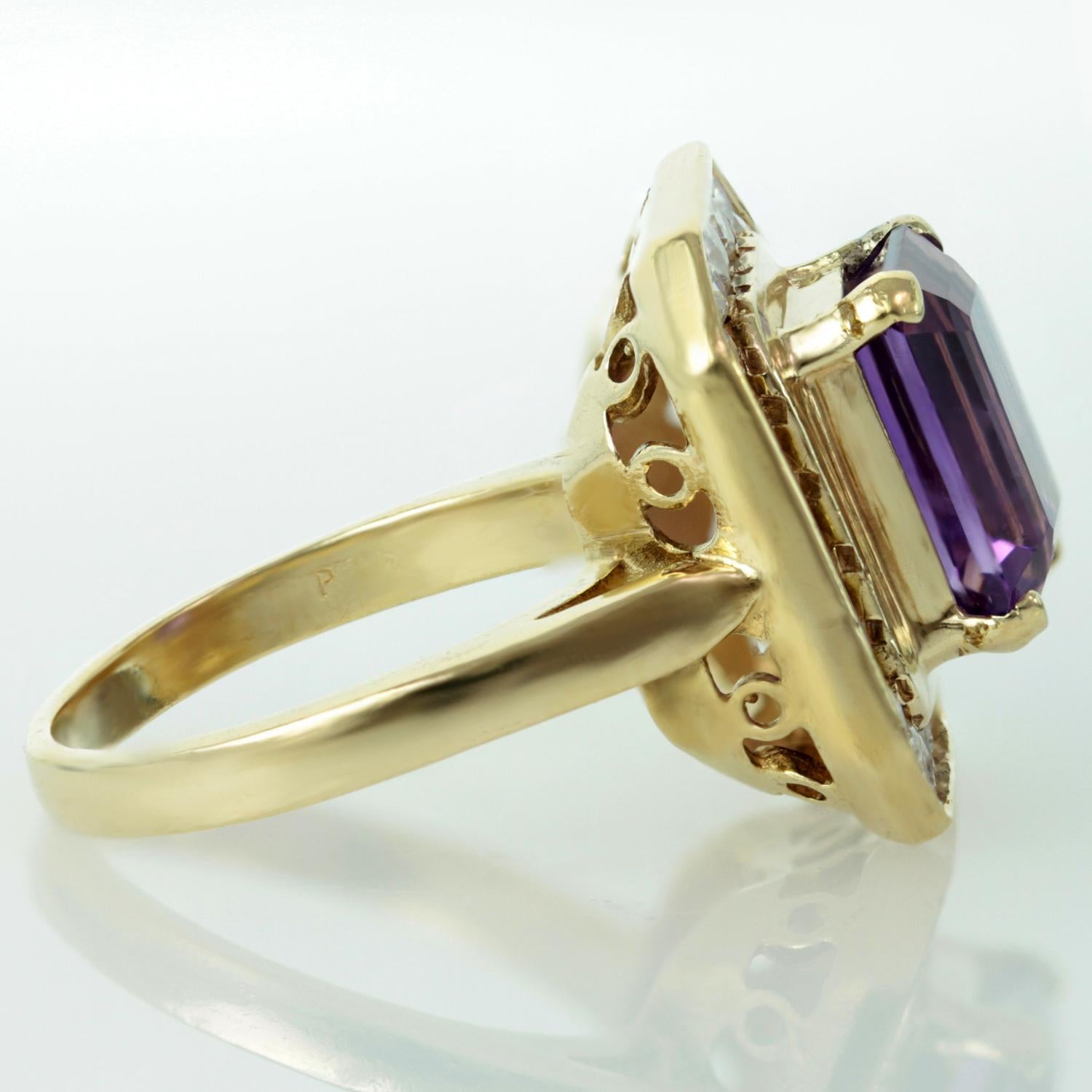 Diamond Purple Amethyst Yellow Gold Ring, Size 6.5 For Sale 2