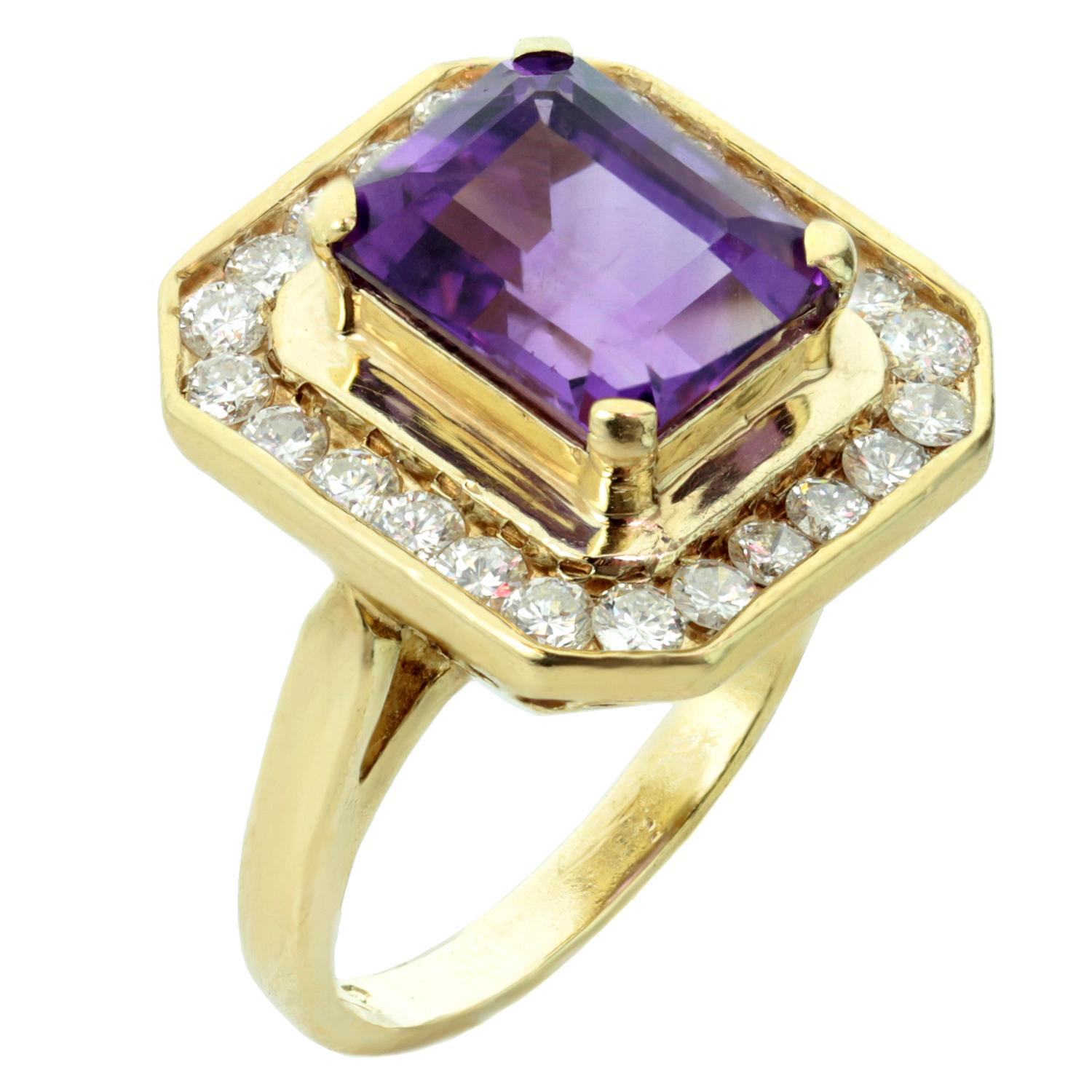 Diamond Purple Amethyst Yellow Gold Ring, Size 6.5 For Sale