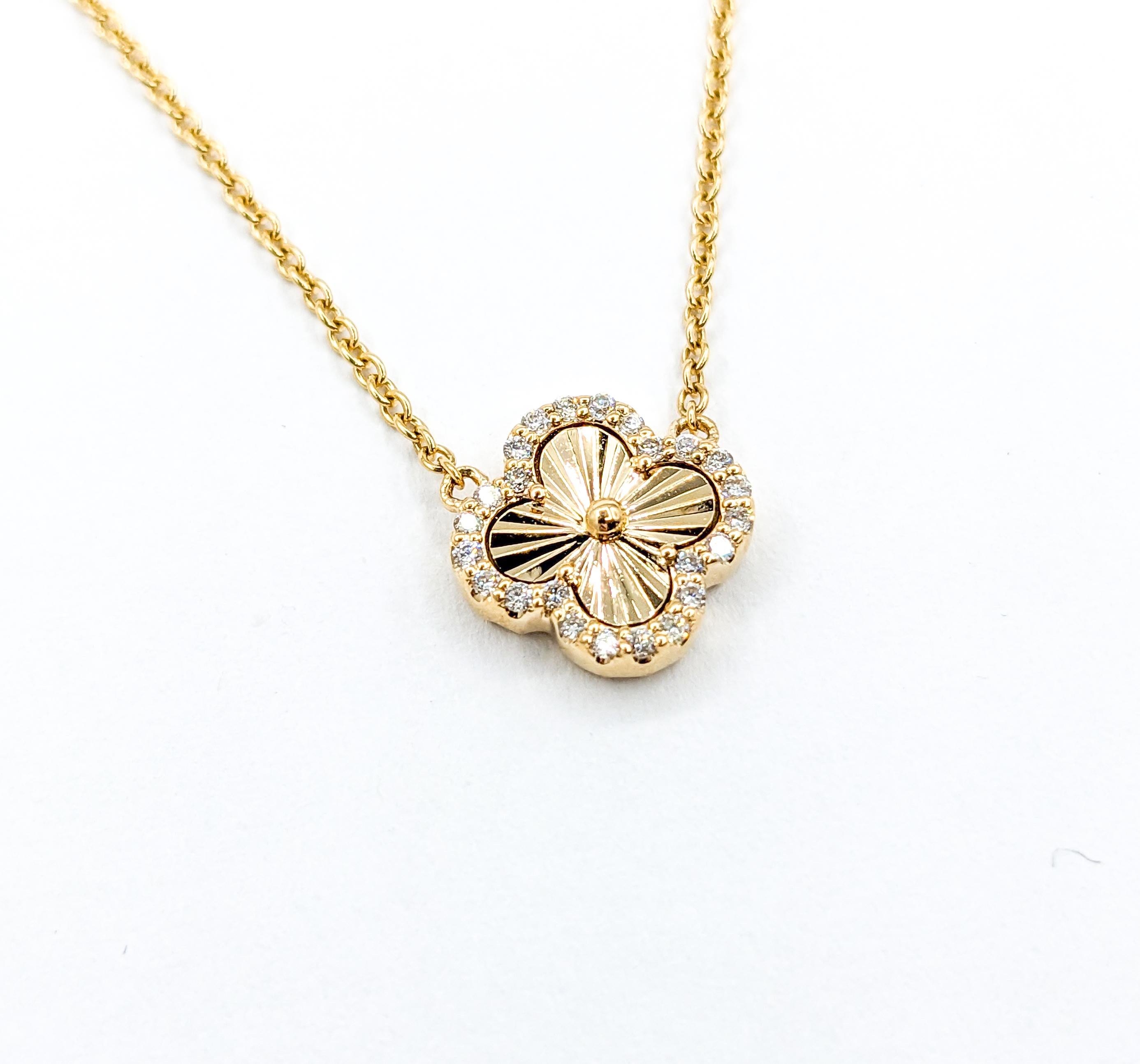 Diamant-Quatrefoil-Anhänger-Halskette aus Gold Damen