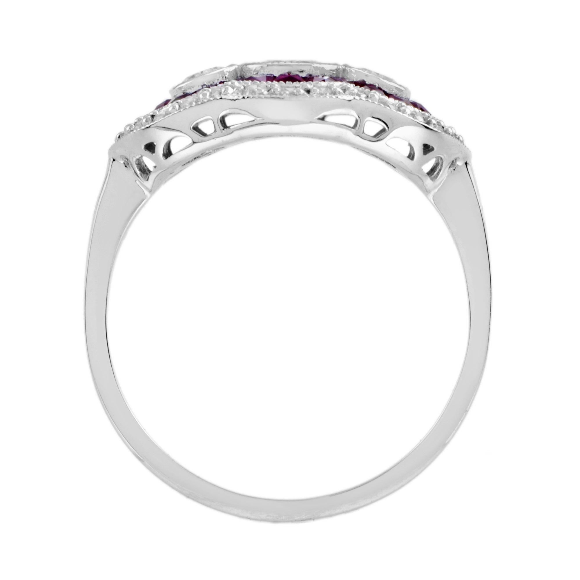 Taglio rotondo Diamond & Red Pink Ruby Art Deco Style Three Stone 14K White Gold Ring in vendita