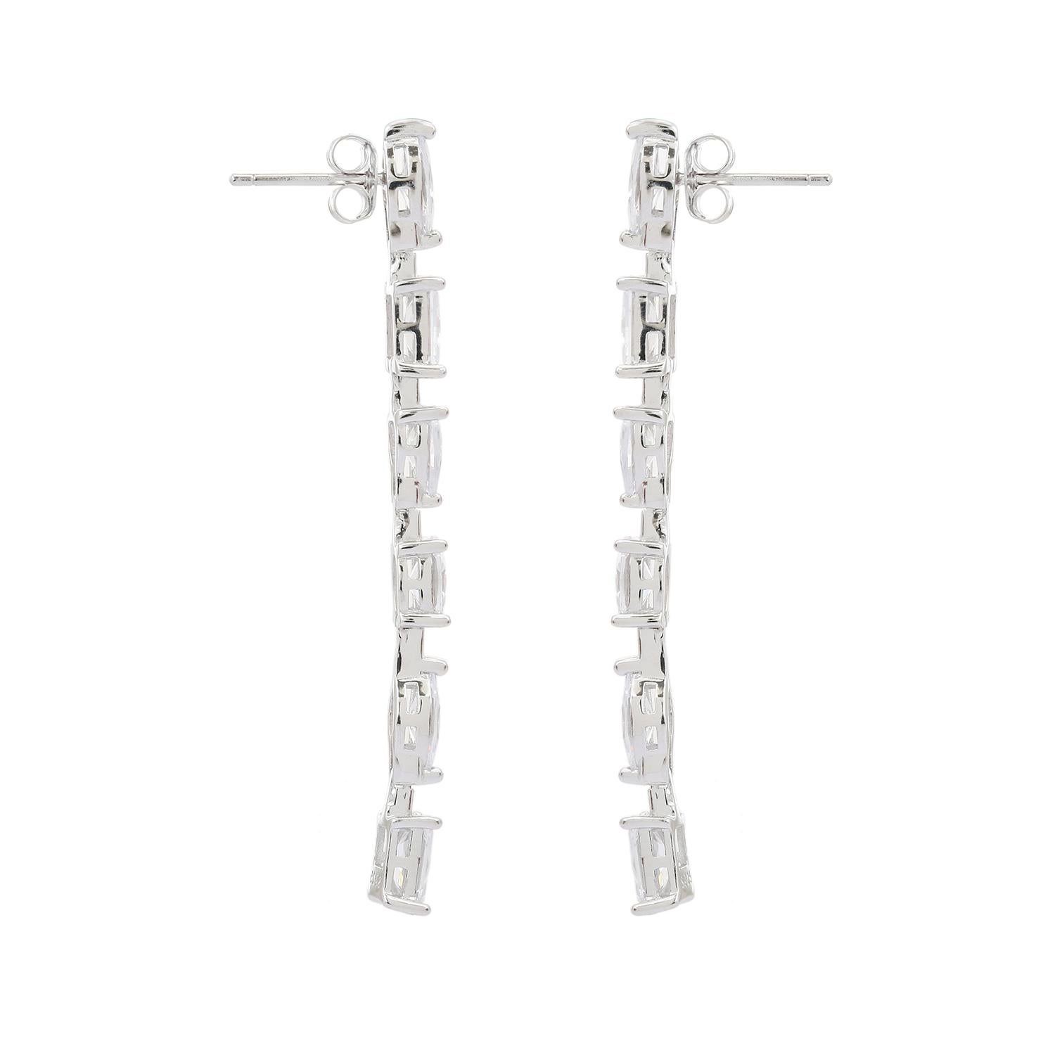 Diamond Rhinestone Linear Dangle Earrings for Mom in Silver Fashion Jewelry In New Condition For Sale In New York, NY