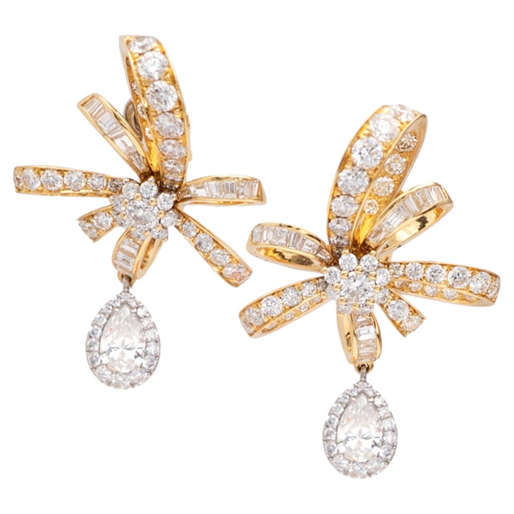Claris-A 18K Yellow Gold Diamond Bow Dangle Earrings, 21st Century For Sale