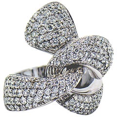 Diamond Ribbon Ring 2.47 Carat G, VS in 18 Karat White Gold Cocktail Ring