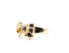 Diamond Ribbon Ring in 14k Yellow Gold