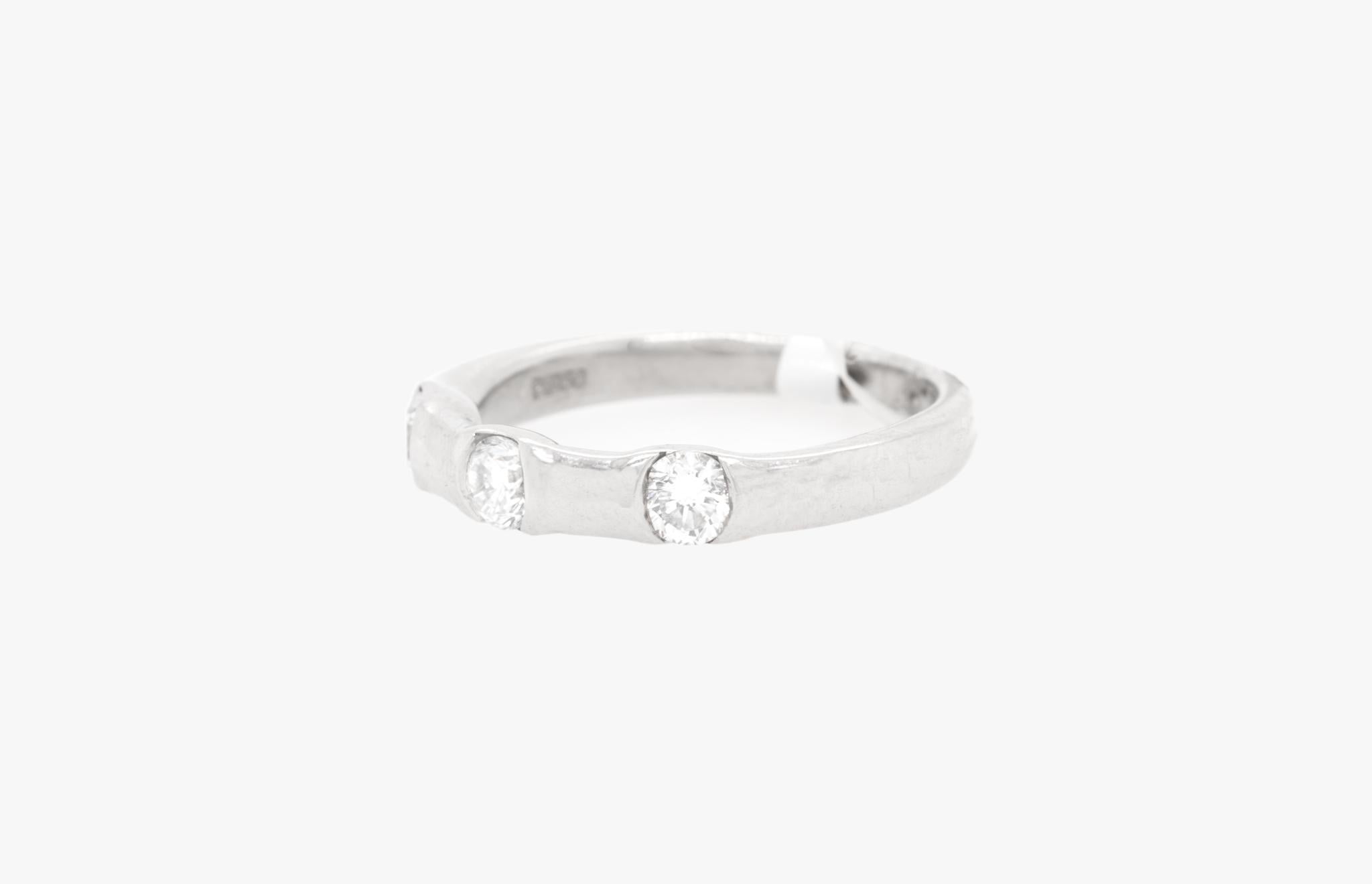 Round Cut Diamond Ring 0.45 Carats Total Platinum For Sale