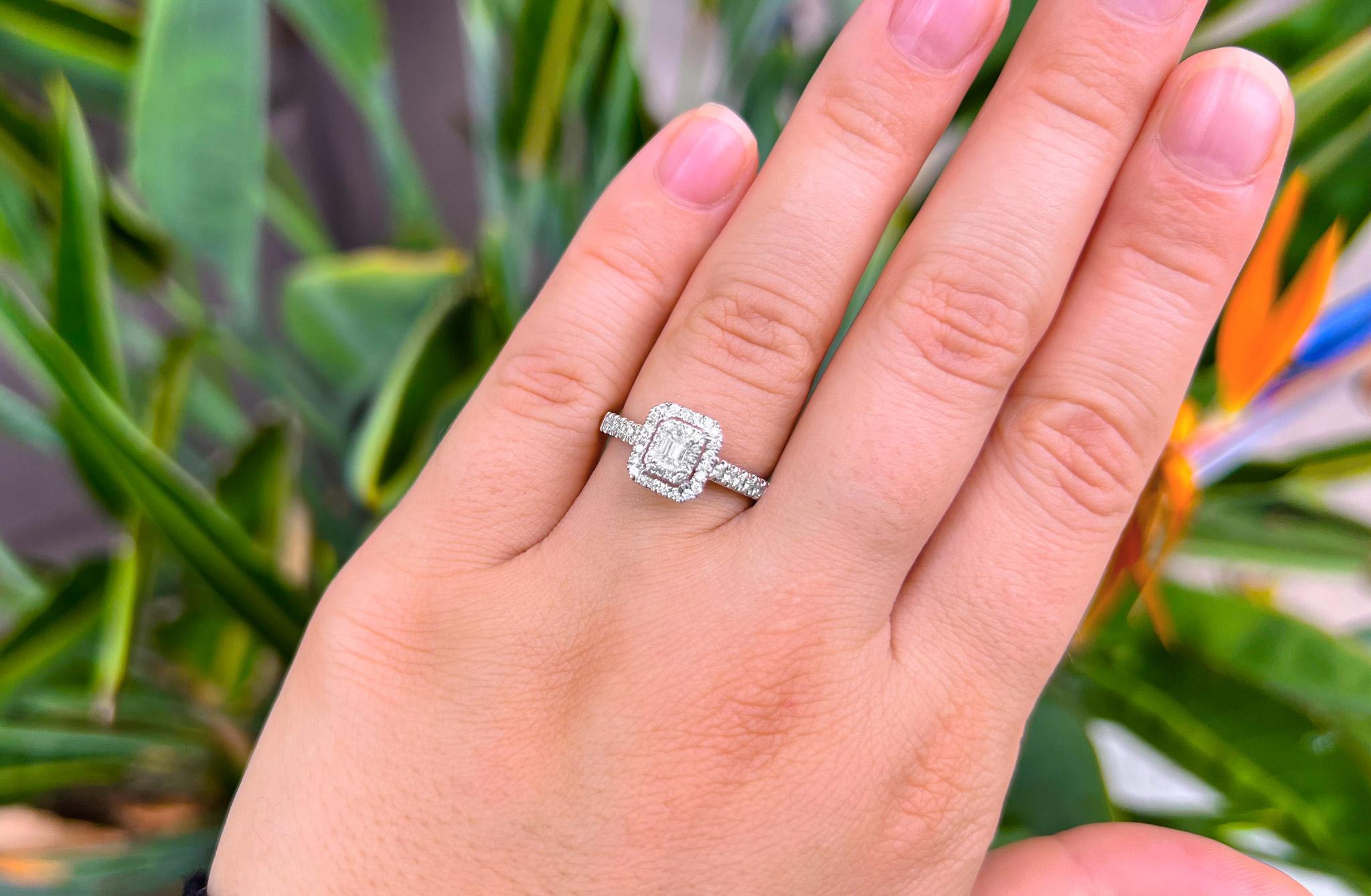 Diamantring mit 0,75 Karat insgesamt 14K Gold (Smaragdschliff)