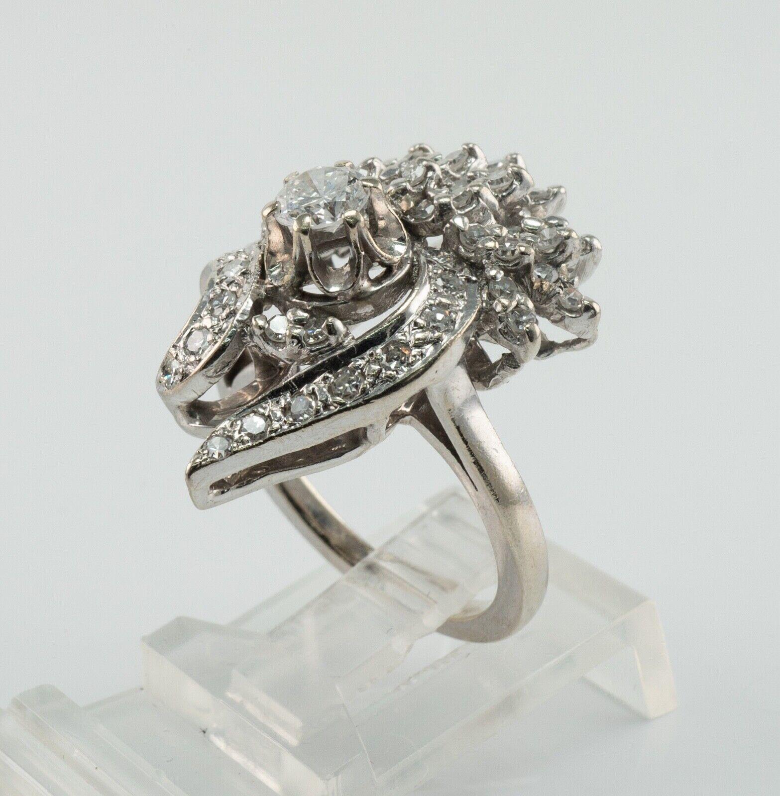 Anello con diamante in oro bianco 14K 1,25 TDW rotondo singolo Vintage Cluster in vendita 4