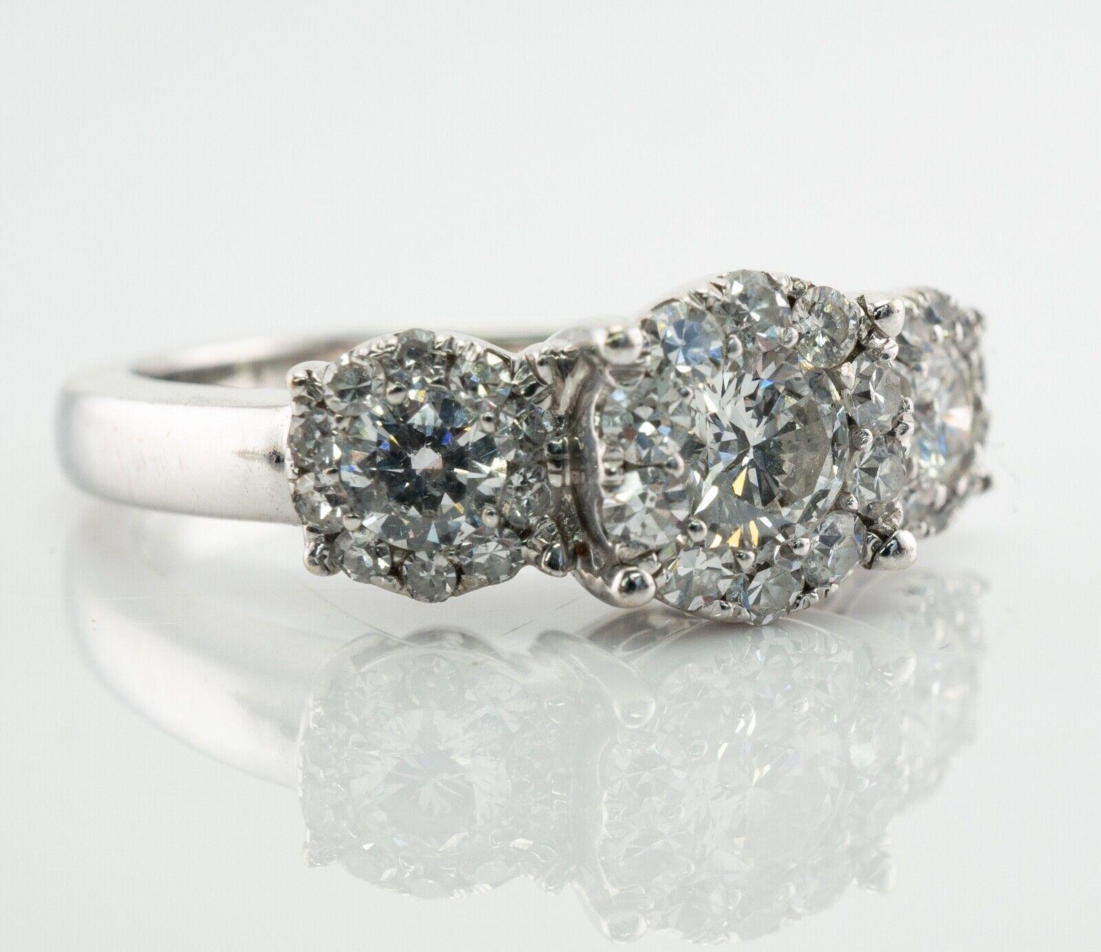 Anillo de diamantes de oro blanco de 14 quilates Halo Boda de compromiso 1,63 TDW en venta 3