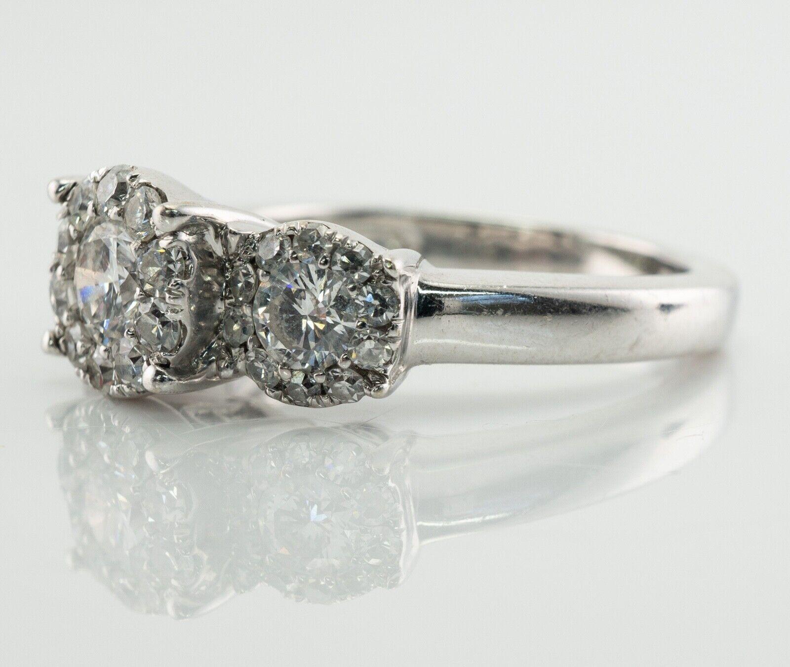 Anillo de diamantes de oro blanco de 14 quilates Halo Boda de compromiso 1,63 TDW en venta 4