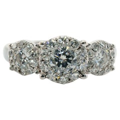 Anillo de diamantes de oro blanco de 14 quilates Halo Boda de compromiso 1,63 TDW