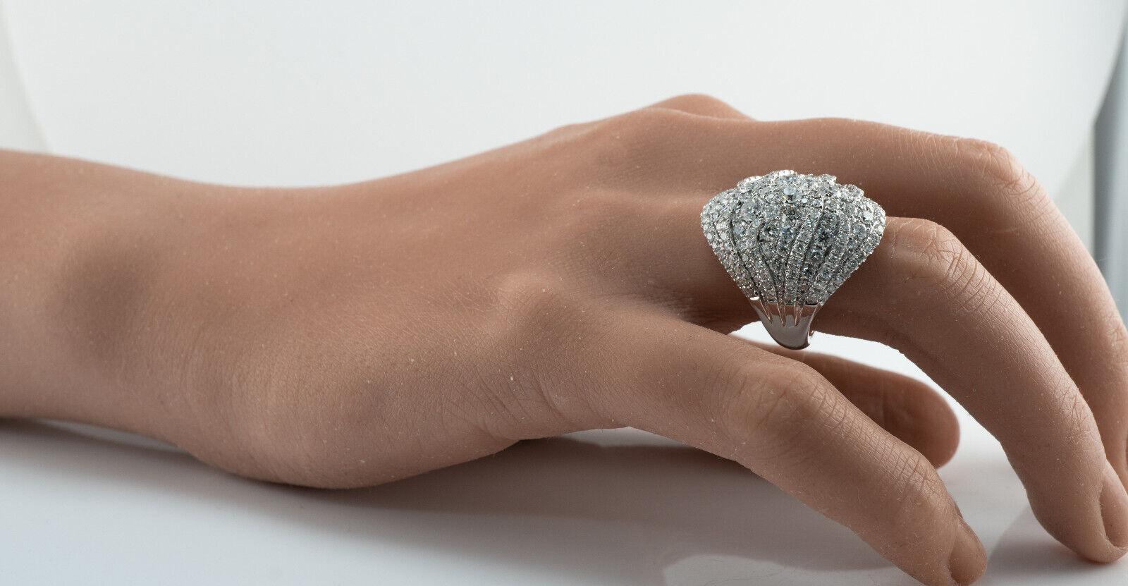 Women's Diamond Ring 14K White Gold Cluster Cocktail 3.00ct TDW VJ For Sale