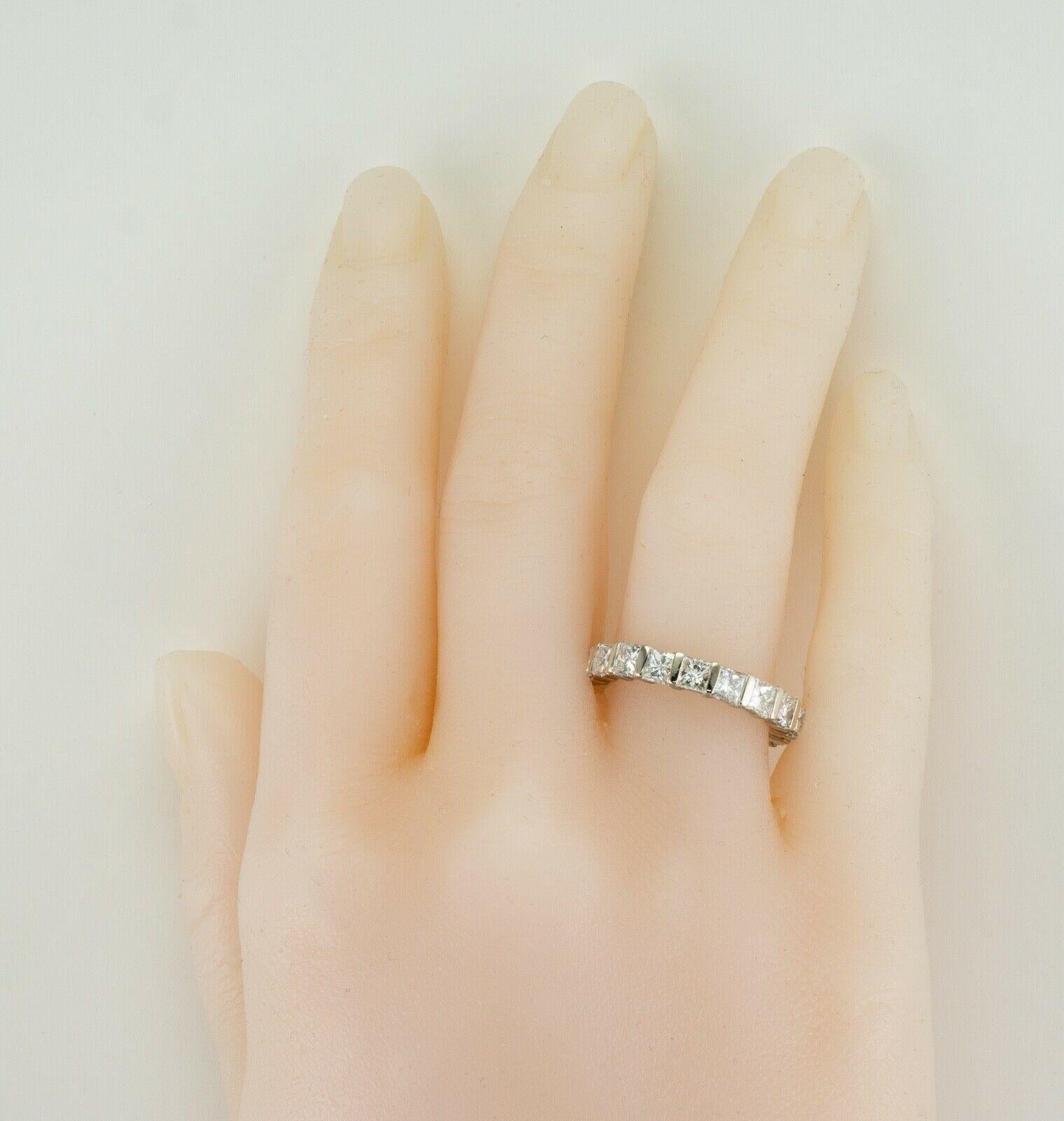 Bague géométrique en or blanc 18 carats avec diamant naturel 3,32 TDW Pour femmes en vente