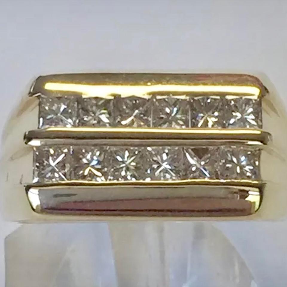 Diamond Ring 14k Yellow Gold 2 TCW Princess Cut Unisex Certified For Sale 5