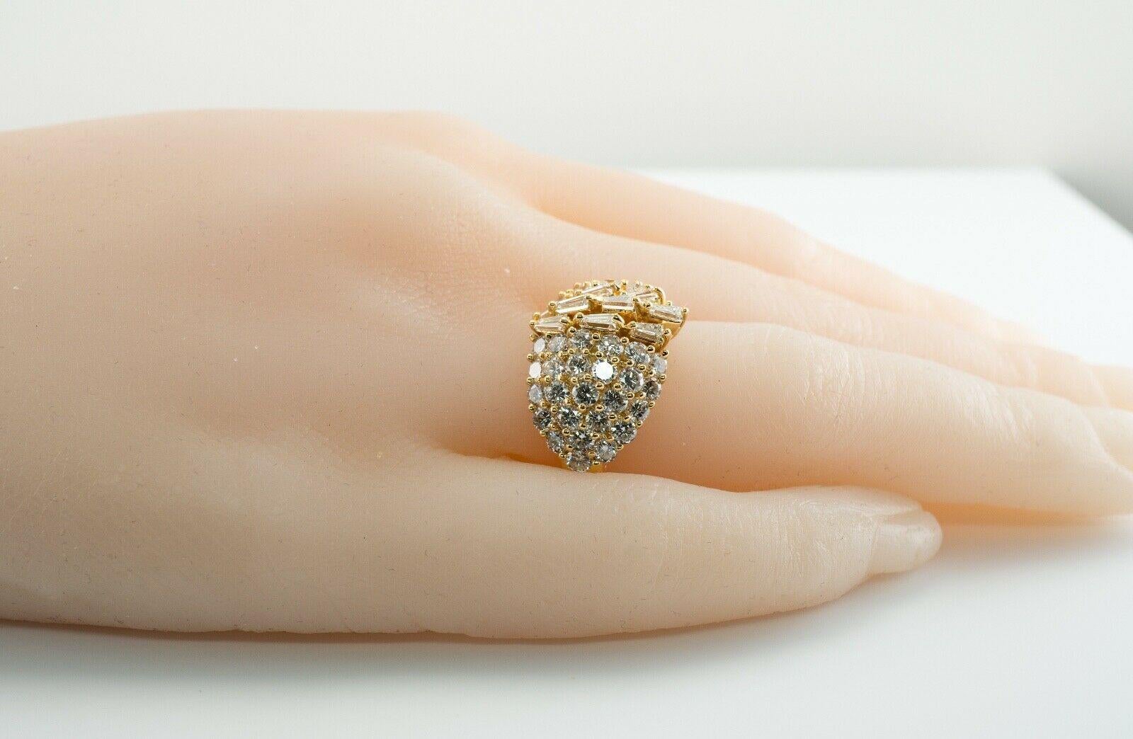 Diamond Ring 18K Gold Cluster Cocktail For Sale 4