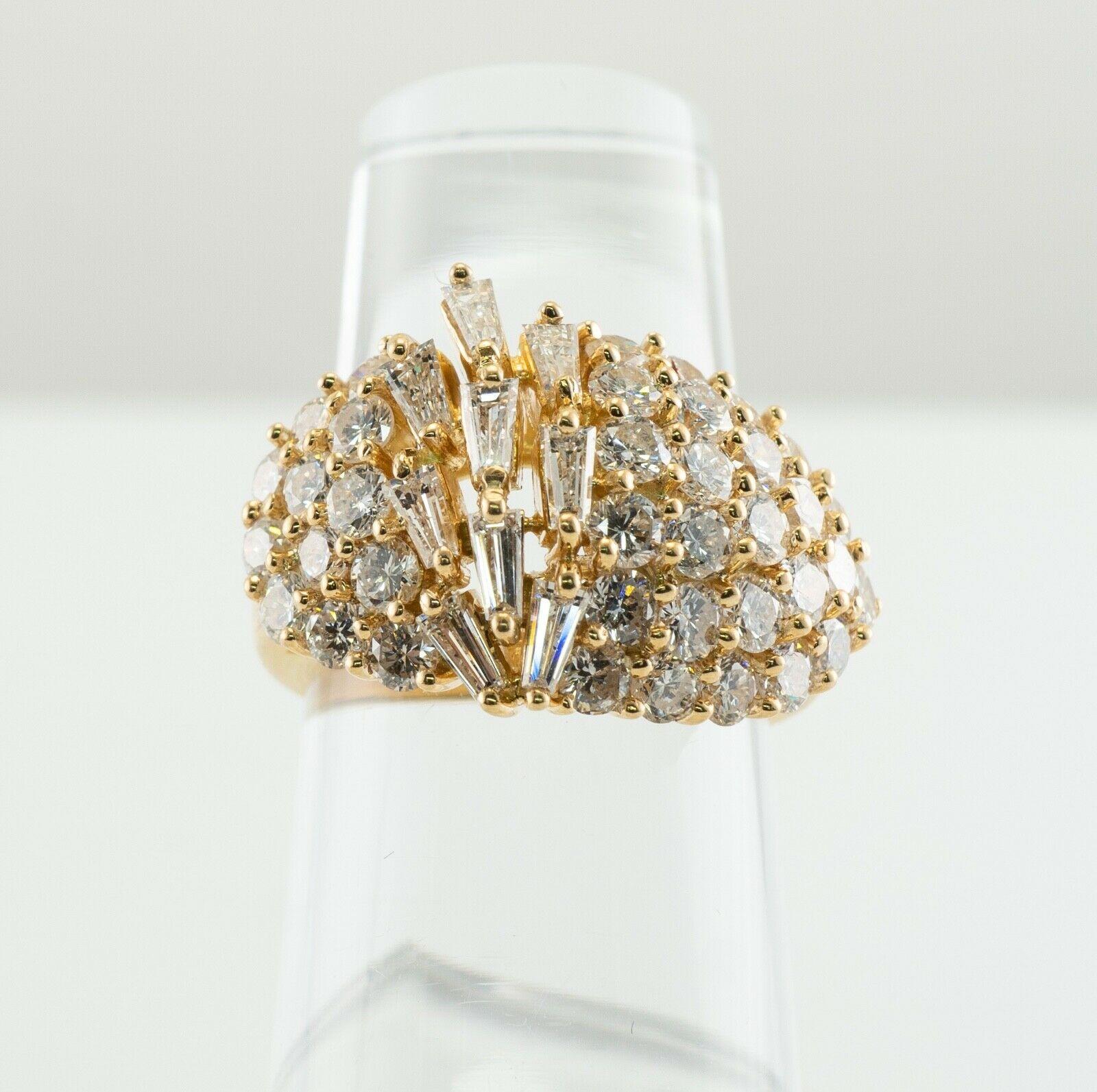Diamond Ring 18K Gold Cluster Cocktail In Good Condition For Sale In East Brunswick, NJ