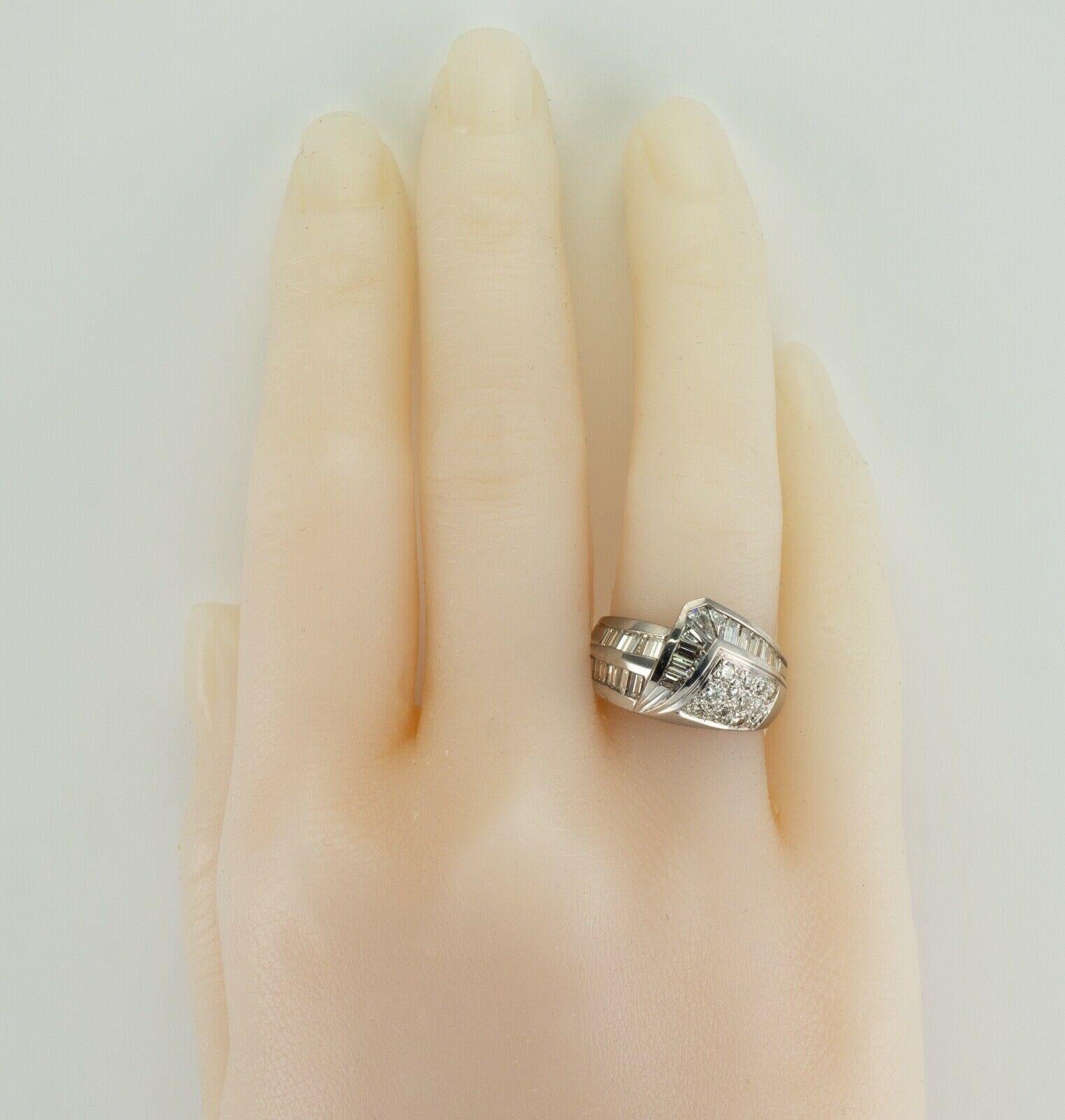 Diamantring, 18 Karat Weißgold, Nachlass, 1,46 TDW im Angebot 4