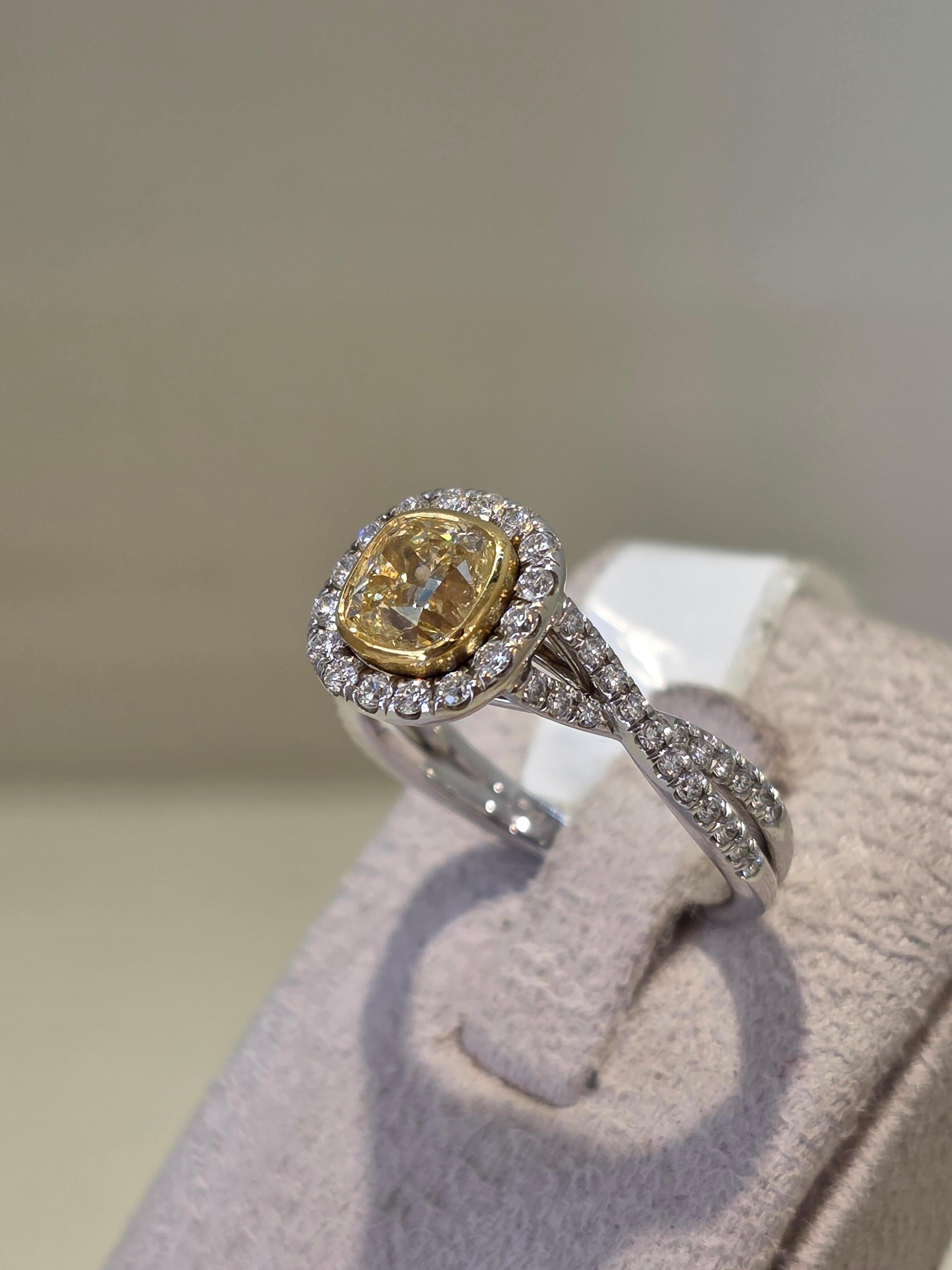 Anello con diamante in oro bianco 18k in vendita 5
