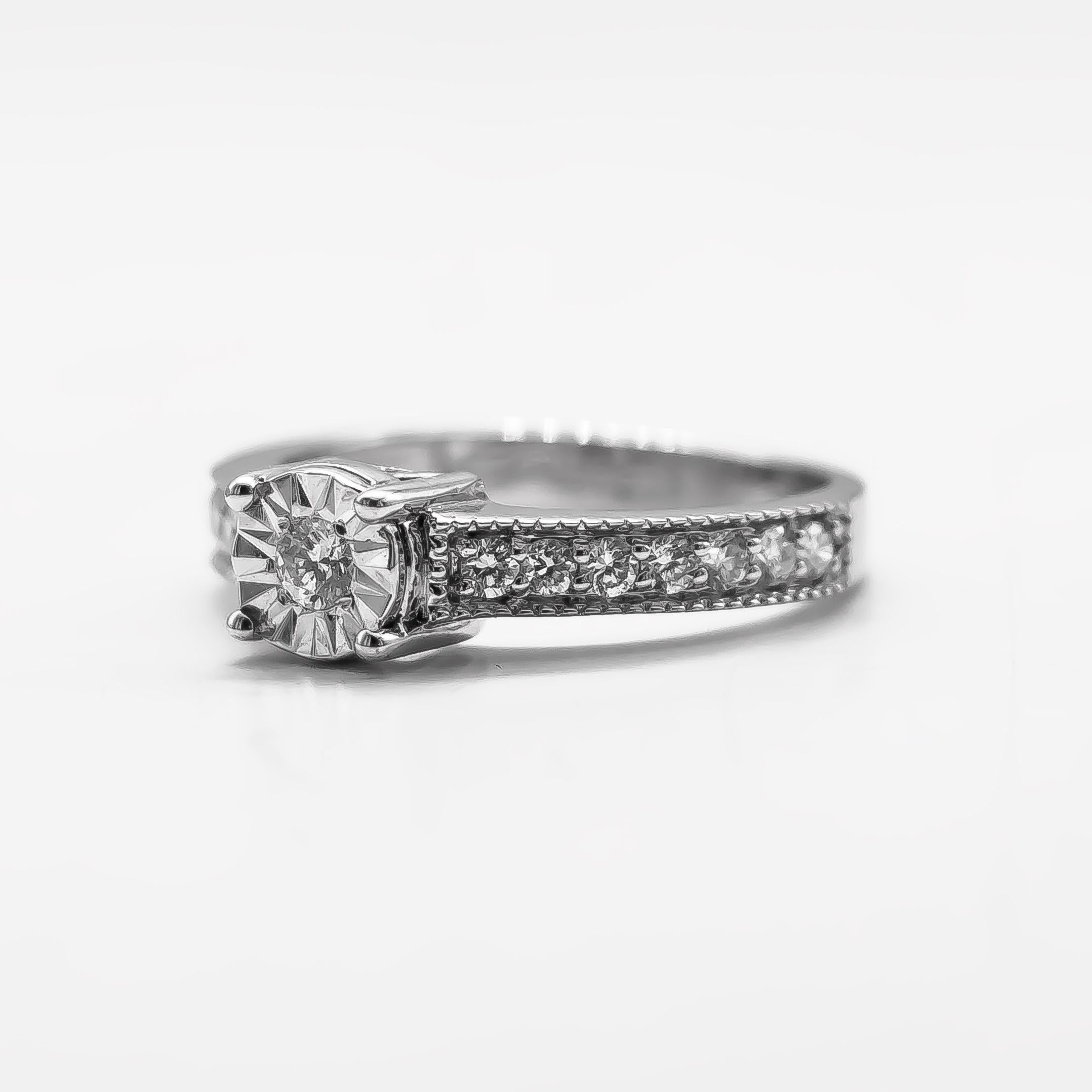 Diamond Ring .40 Carats Silver In Excellent Condition For Sale In Carlsbad, CA